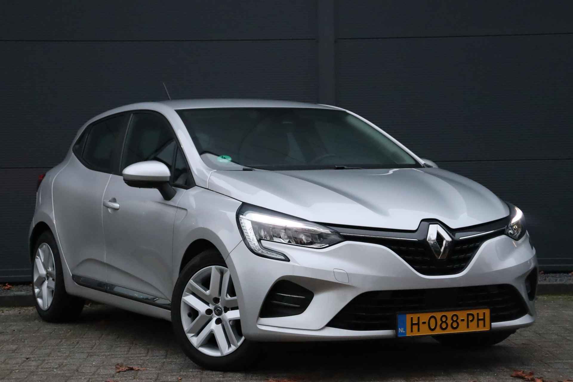 Renault Clio 1.0 TCe Bi-Fuel Zen Trekhaak Navi Apple Carplay Airco - 3/29