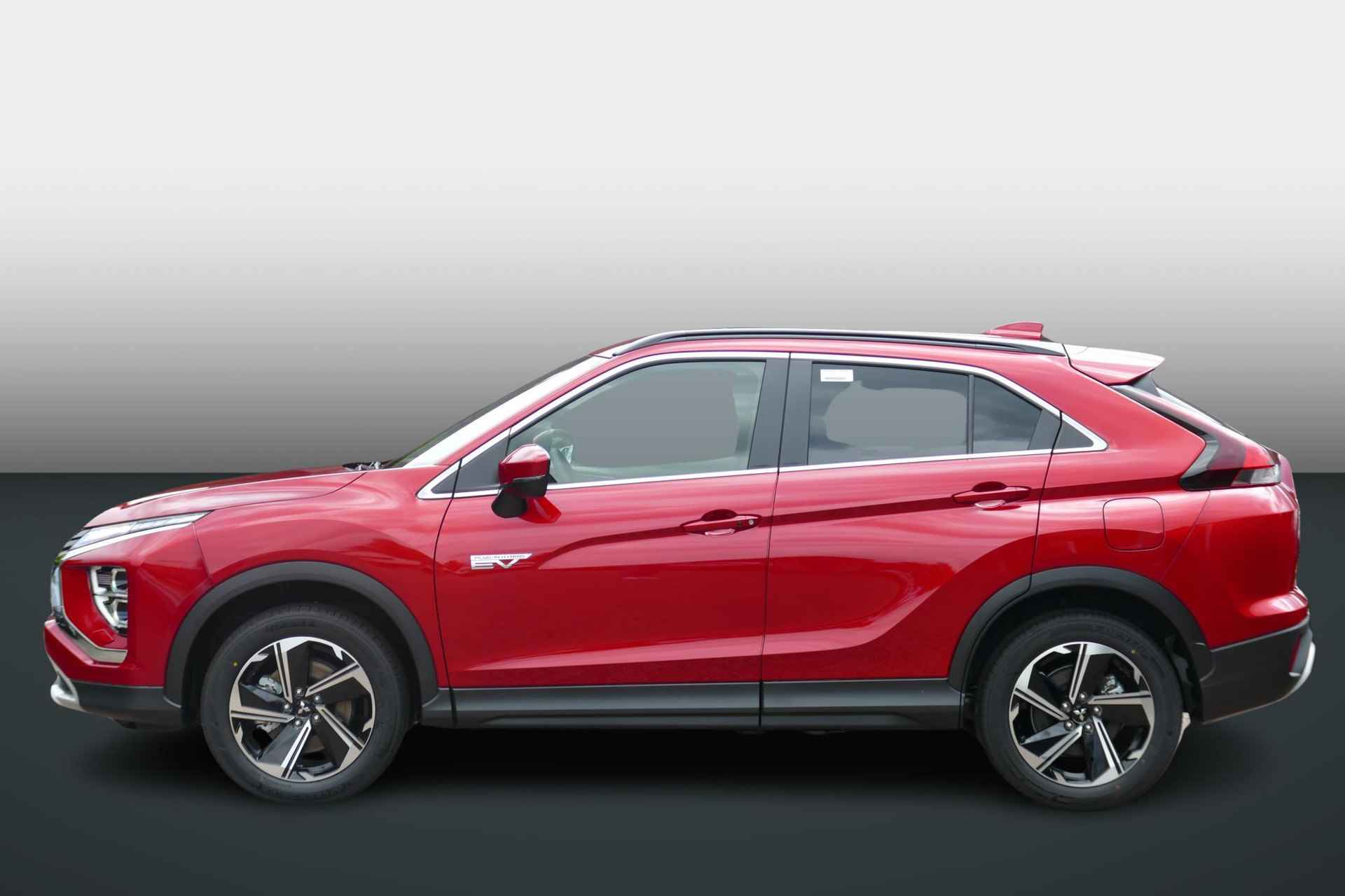 Mitsubishi Eclipse Cross 2.4 PHEV Intense+ | VAN €45.389 VOOR €36.925 | - 2/31