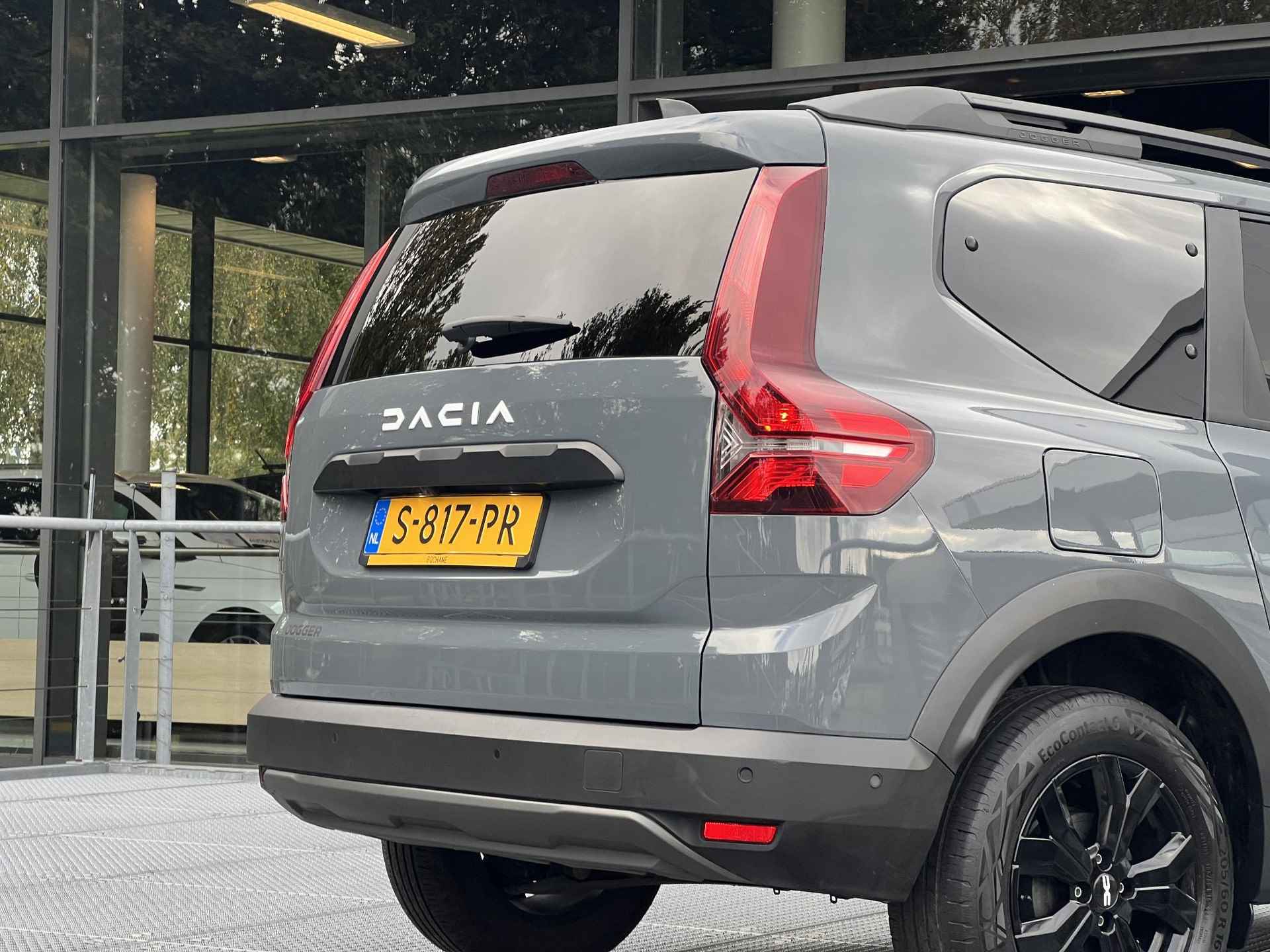 Dacia Jogger 1.0 TCe 110 Extreme 7p. | Navigatie | Achteruitrijcamera | Parkeersensoren voor + achter | Carplay | - 35/36