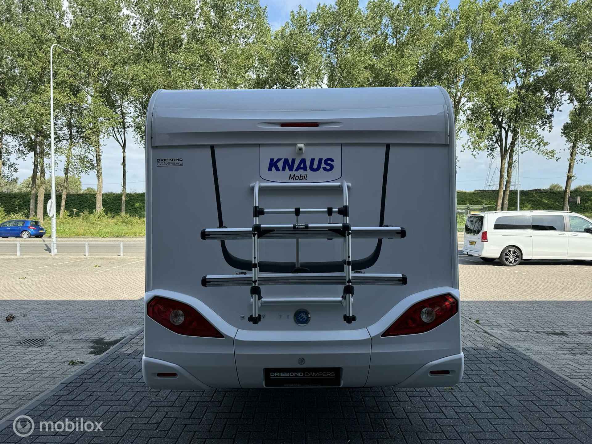 Knaus 650MEG Sky Ti Automaat Enkele Bedden Luifel Zonnepaneel Fietsenrek - 6/25