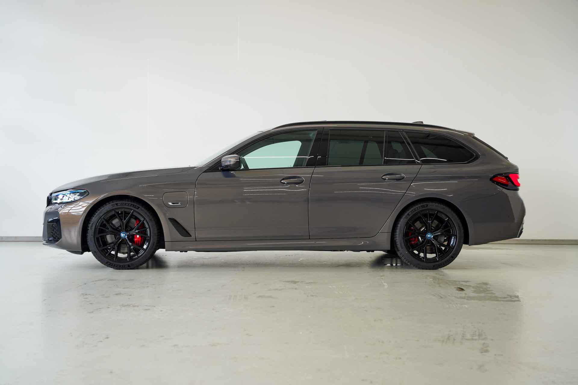 BMW 5 Serie Touring 530e Business Edition Plus M Sportpakket Pro Aut. - 4/30