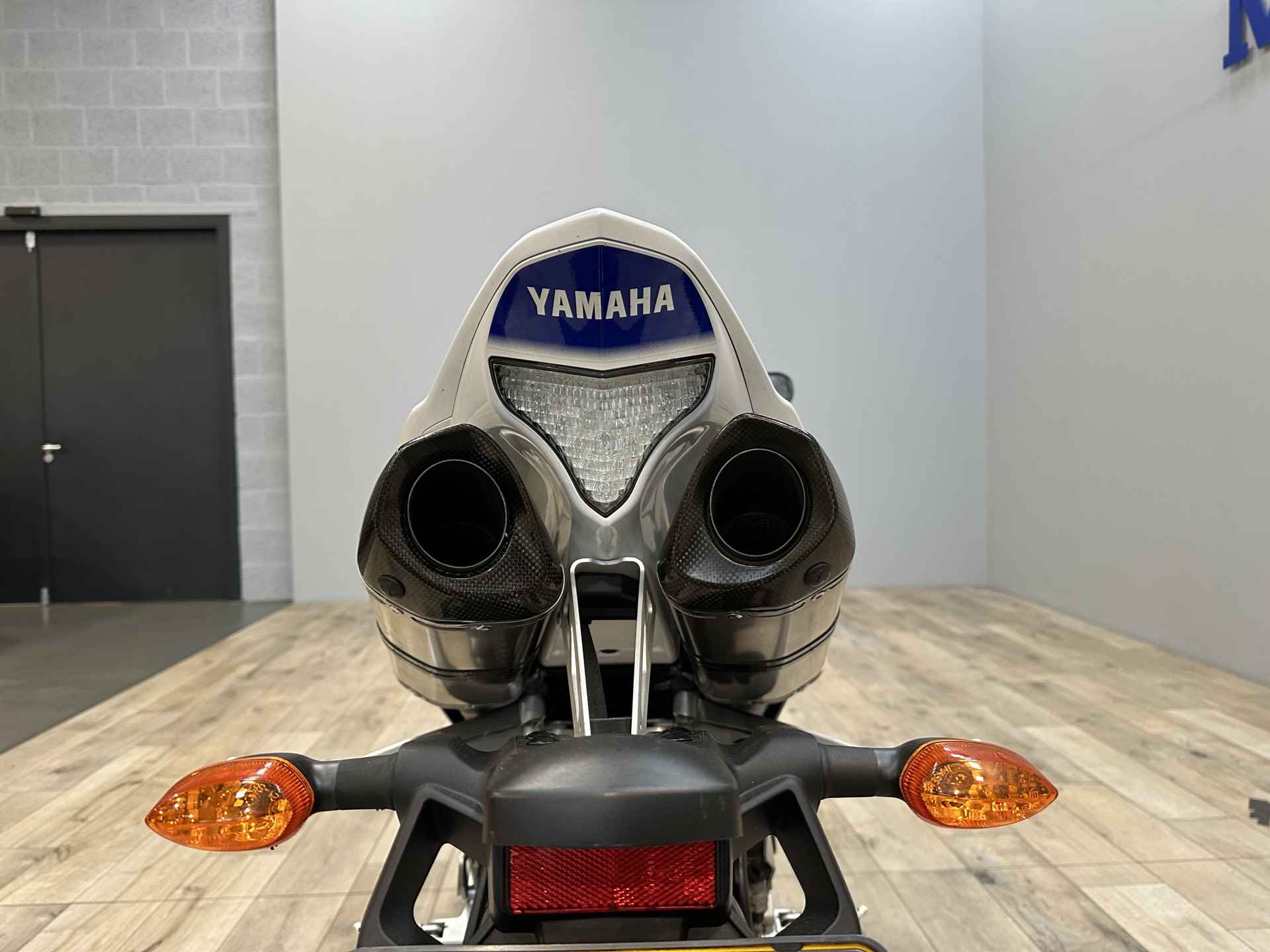 Yamaha YZF-R1 RN22 Fiat Valentino Rossi Replica | Limited | Big Bang | Akrapovic - 10/34