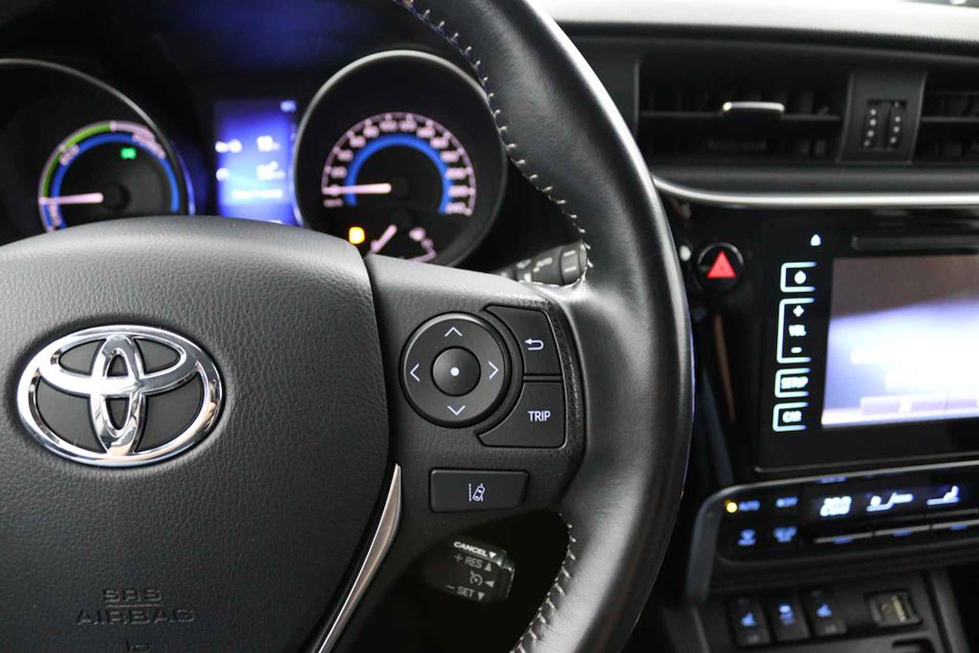 Toyota Auris 1.8 Hybrid Dynamic Ultimate | Stoelverwarming | Achteruitrijcamera | DAB | - 21/46