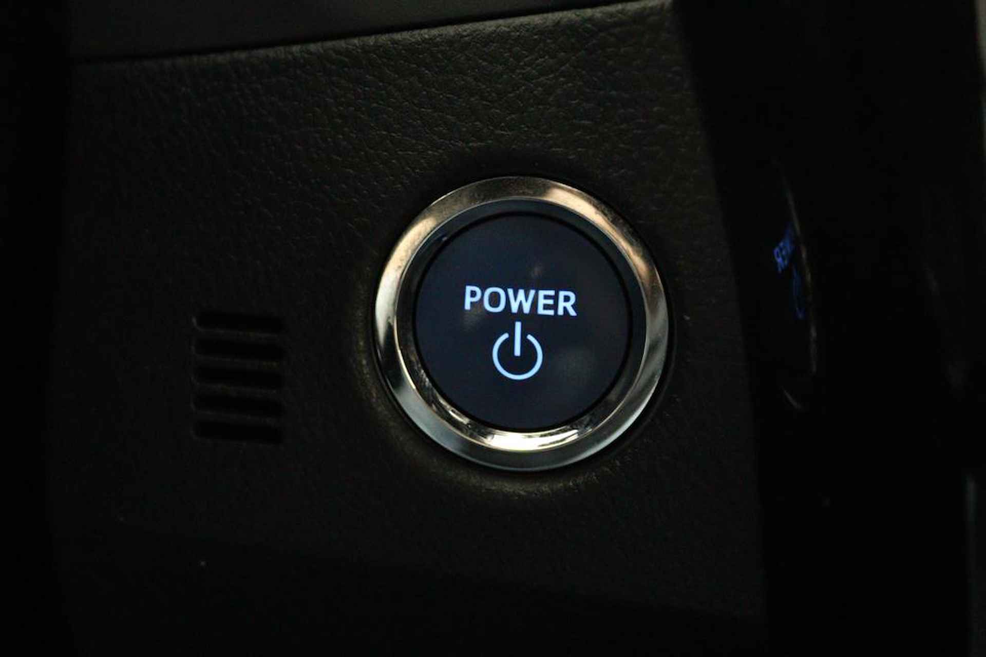 Toyota Auris 1.8 Hybrid Dynamic Ultimate | Stoelverwarming | Achteruitrijcamera | DAB | - 22/46