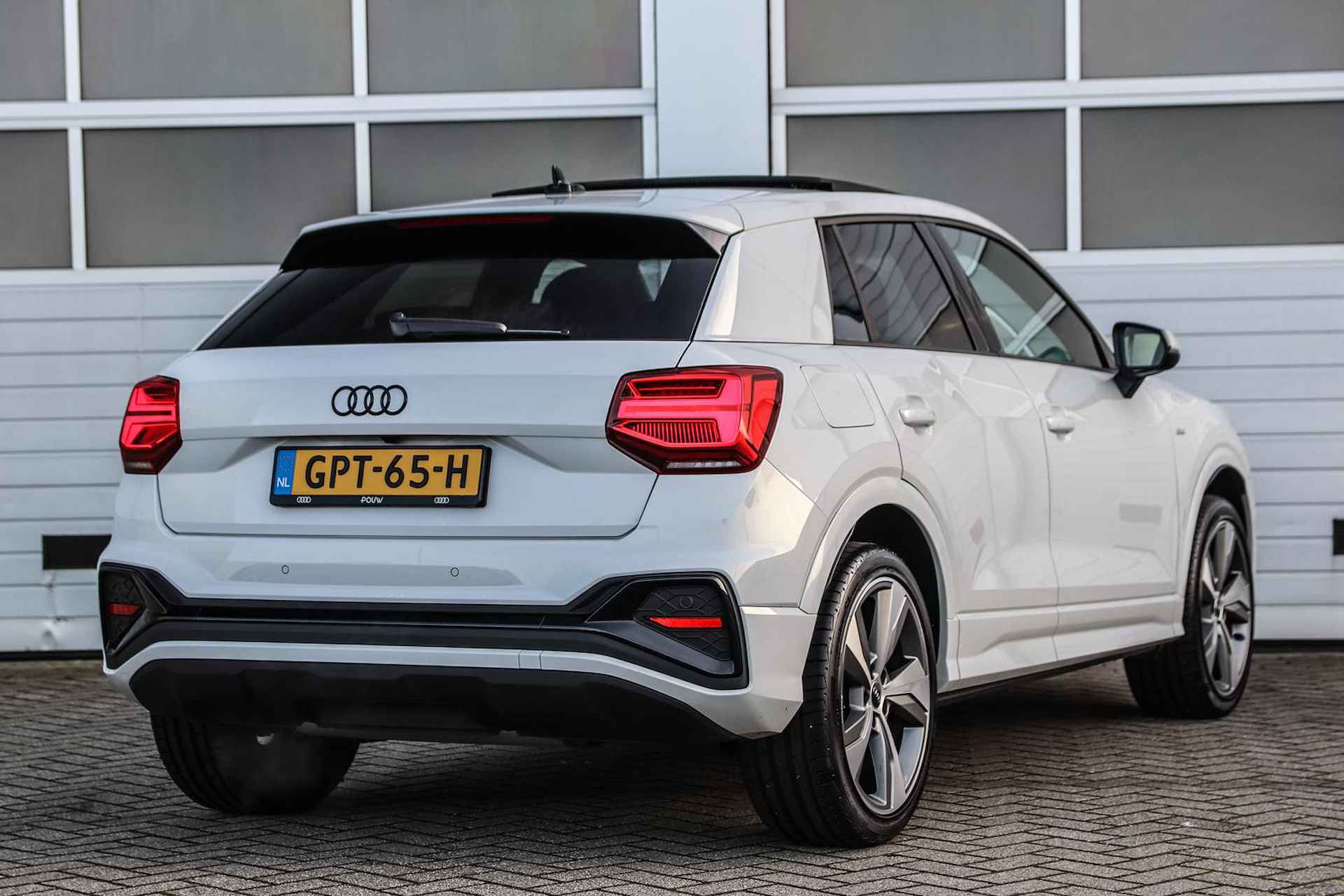 Audi Q2 35 TFSI 150pk S-tronic S-Line Edition | Panoramadak | Achteruitrijcamera - 11/46