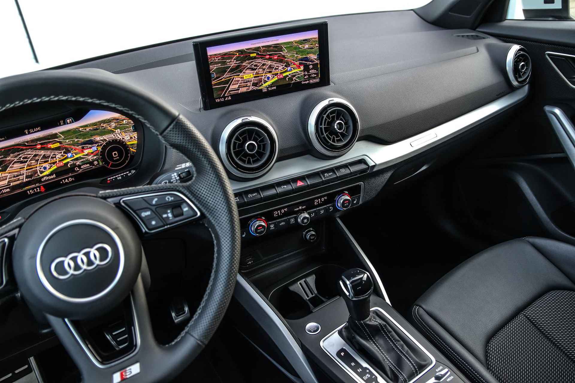 Audi Q2 35 TFSI 150pk S-tronic S-Line Edition | Panoramadak | Achteruitrijcamera - 23/46