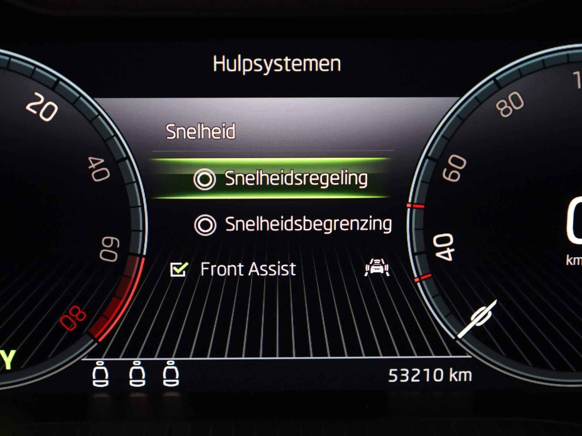 Skoda Superb Combi 1.4TSIiV 160kW/218PK Business Edition DSG · Navigatie · Stoel-&stuurverwarming · Parkeersensoren - 10/38