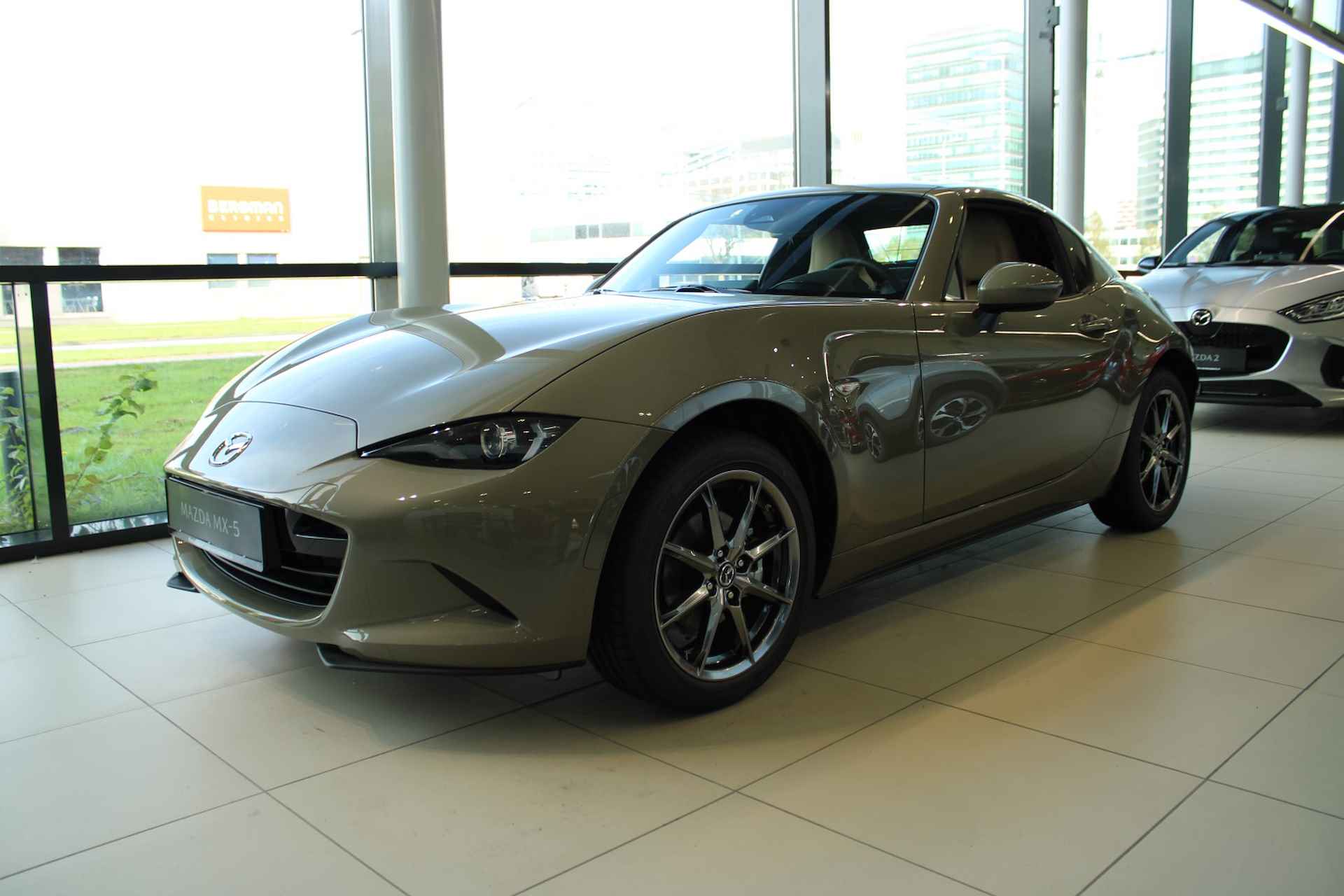 MAZDA Mx-5 Rf 1.5 Skyactiv-G 132pk Kazari 8.8" Multimedia Nappa Leder Two tone - 13/33