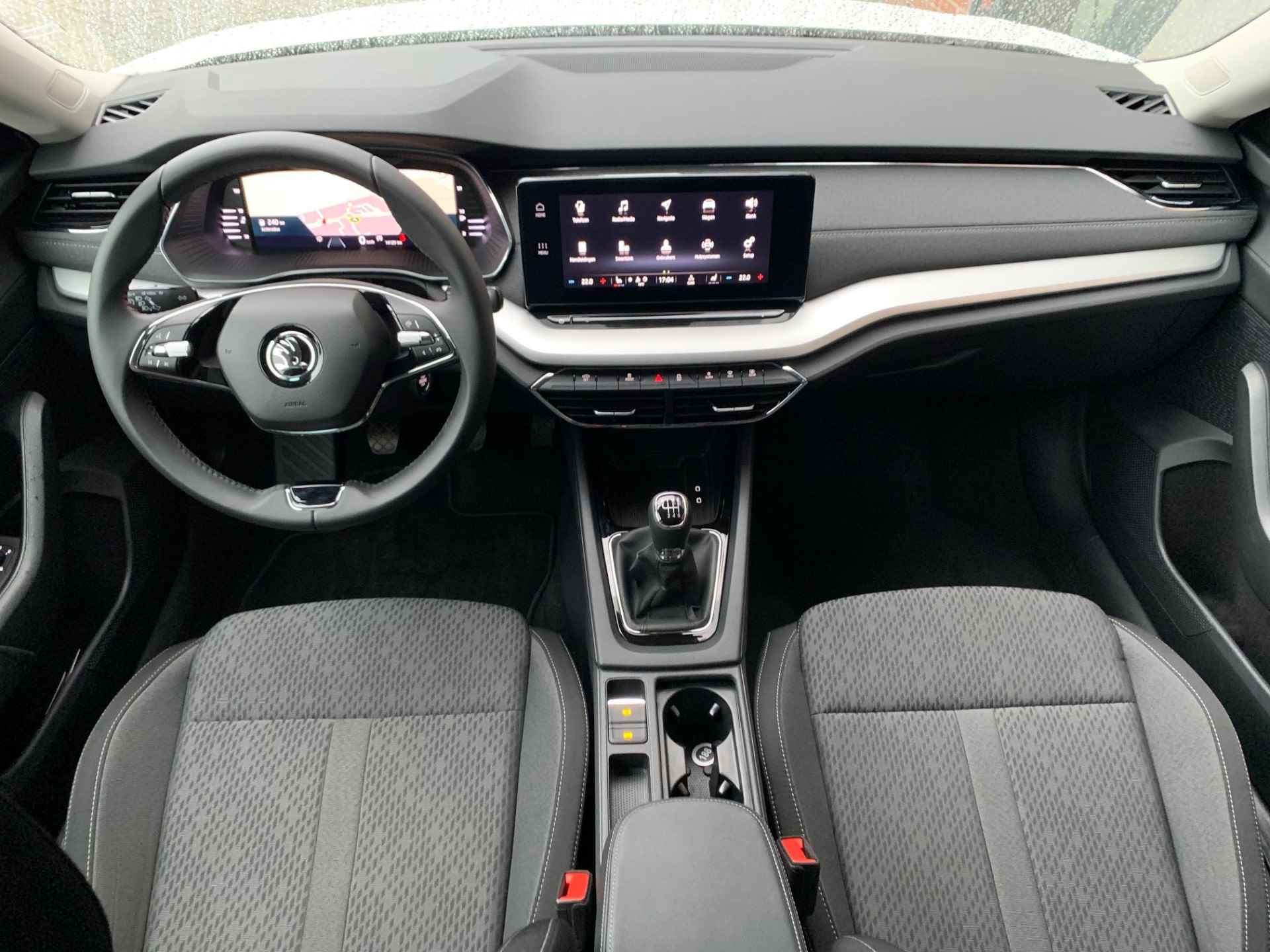 Škoda Octavia Combi 1.5 TSI 150pk Business Edition Plus | 1.500kg trekgewicht | Verwarmbare voorruit | Stoelverwarming - 10/11