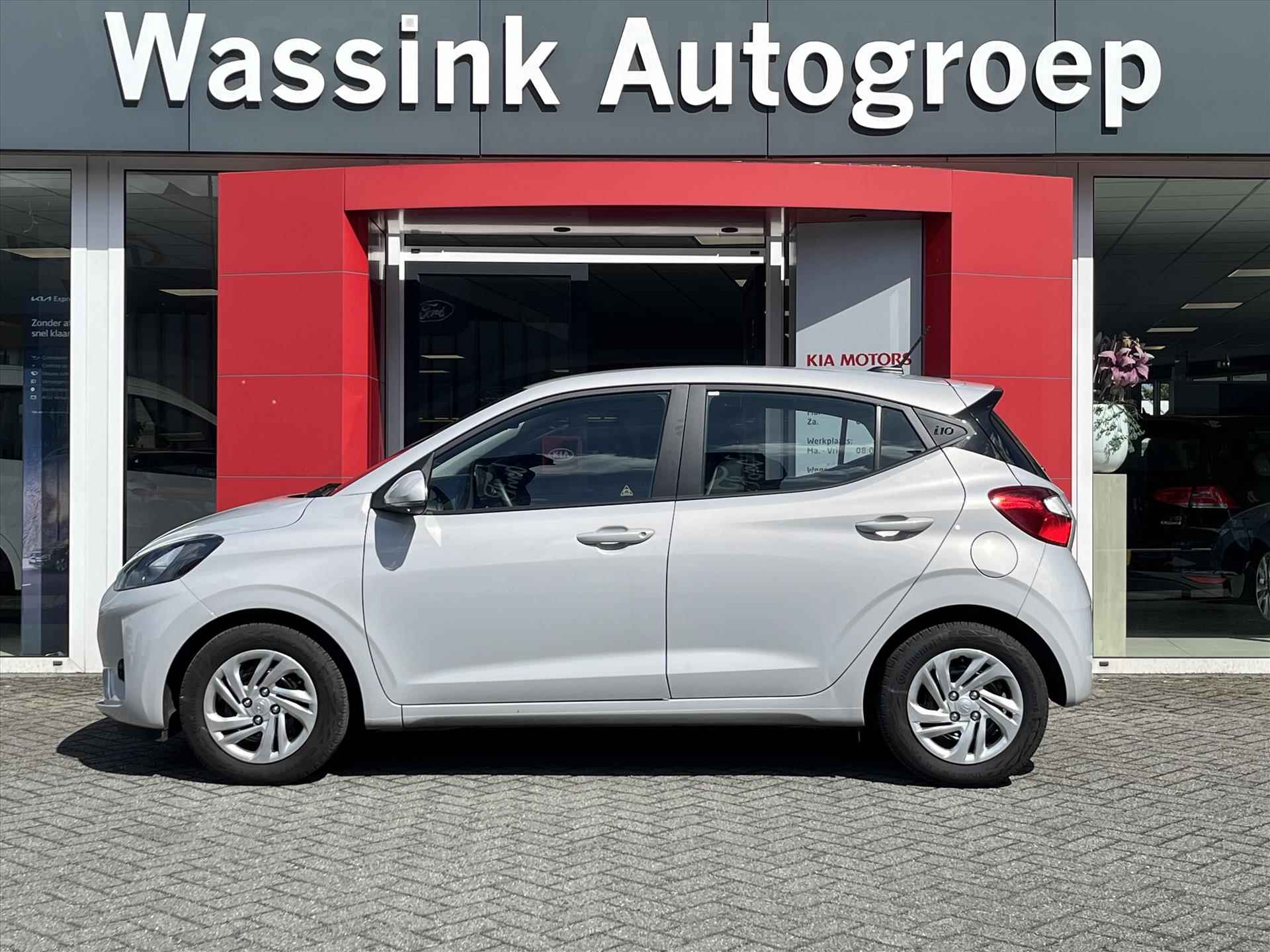 HYUNDAI I10 1.0i 67pk Aut Comfort Automaat | Airconditioning | Navigatie via Apple Carplay/ Android | Cruise control | - 3/26