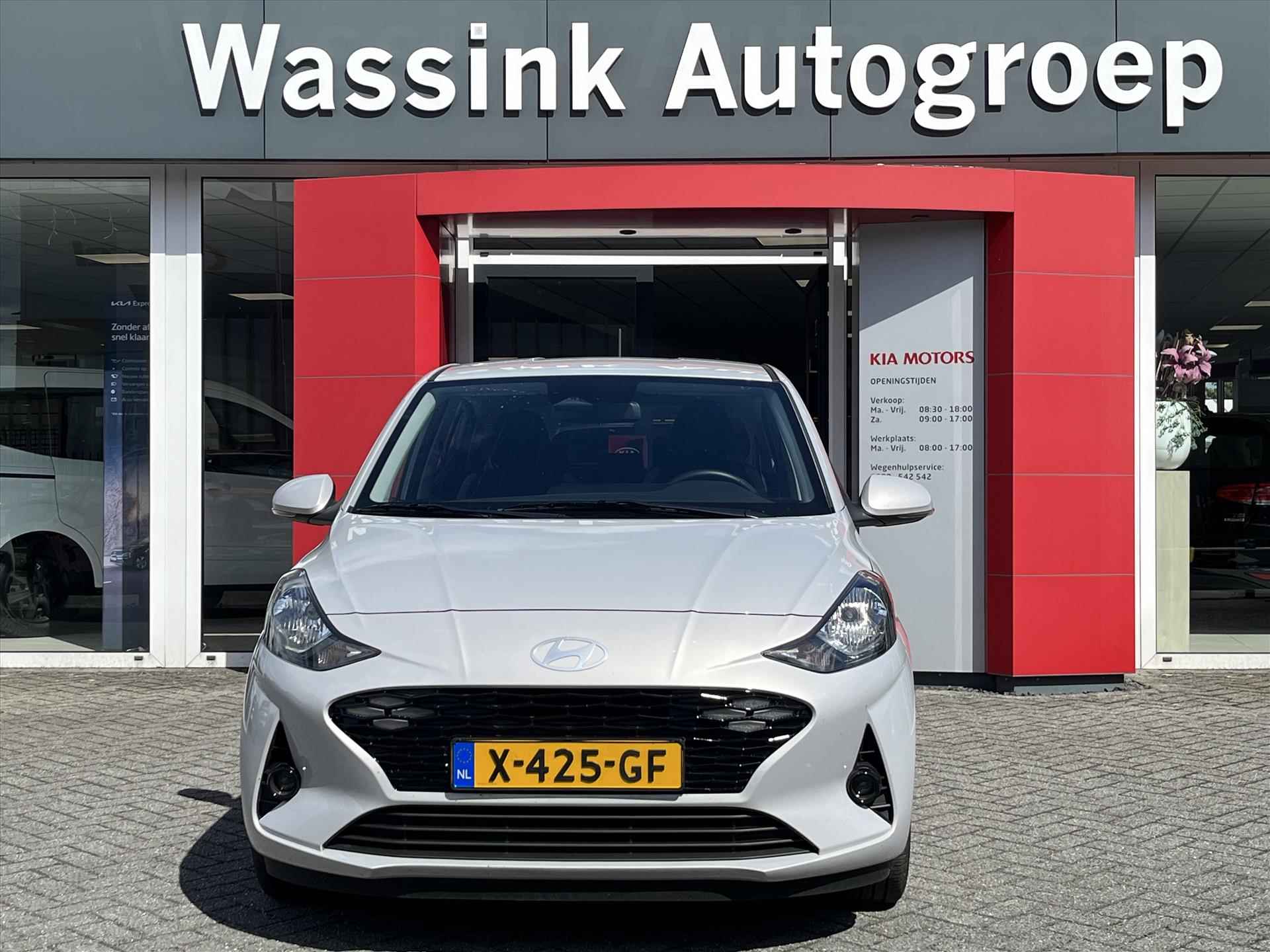 HYUNDAI I10 1.0i 67pk Aut Comfort Automaat | Airconditioning | Navigatie via Apple Carplay/ Android | Cruise control | - 4/26