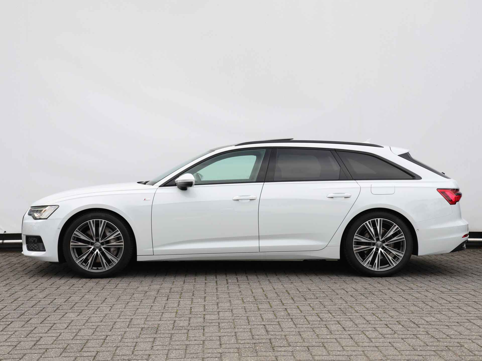 Audi A6 Avant 50 TFSI e quattro S edition 299pk | Pano | B&O | Trekhaak | Elek. stoelen | Adaptive cruise | Dodehoekdetectie | Keyless | Camera | Stoelverwarming - 14/49