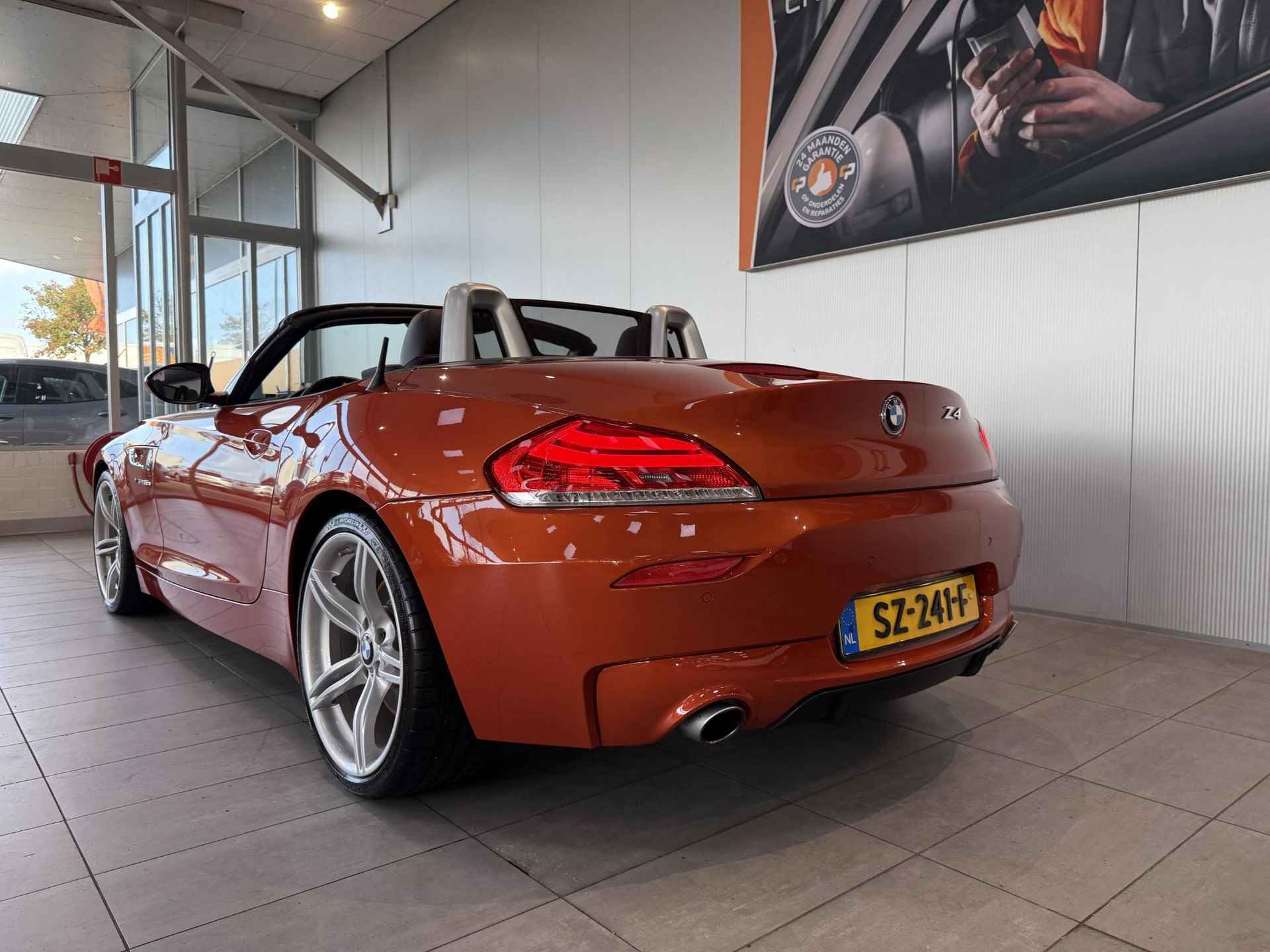 BMW Z4 Roadster sDrive35is High Executive - 3/26