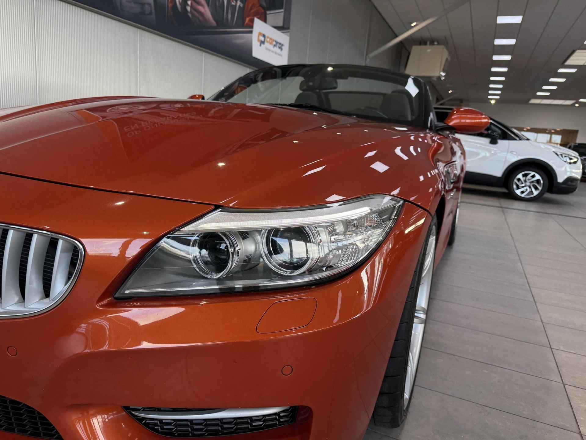 BMW Z4 Roadster sDrive35is High Executive - 10/26