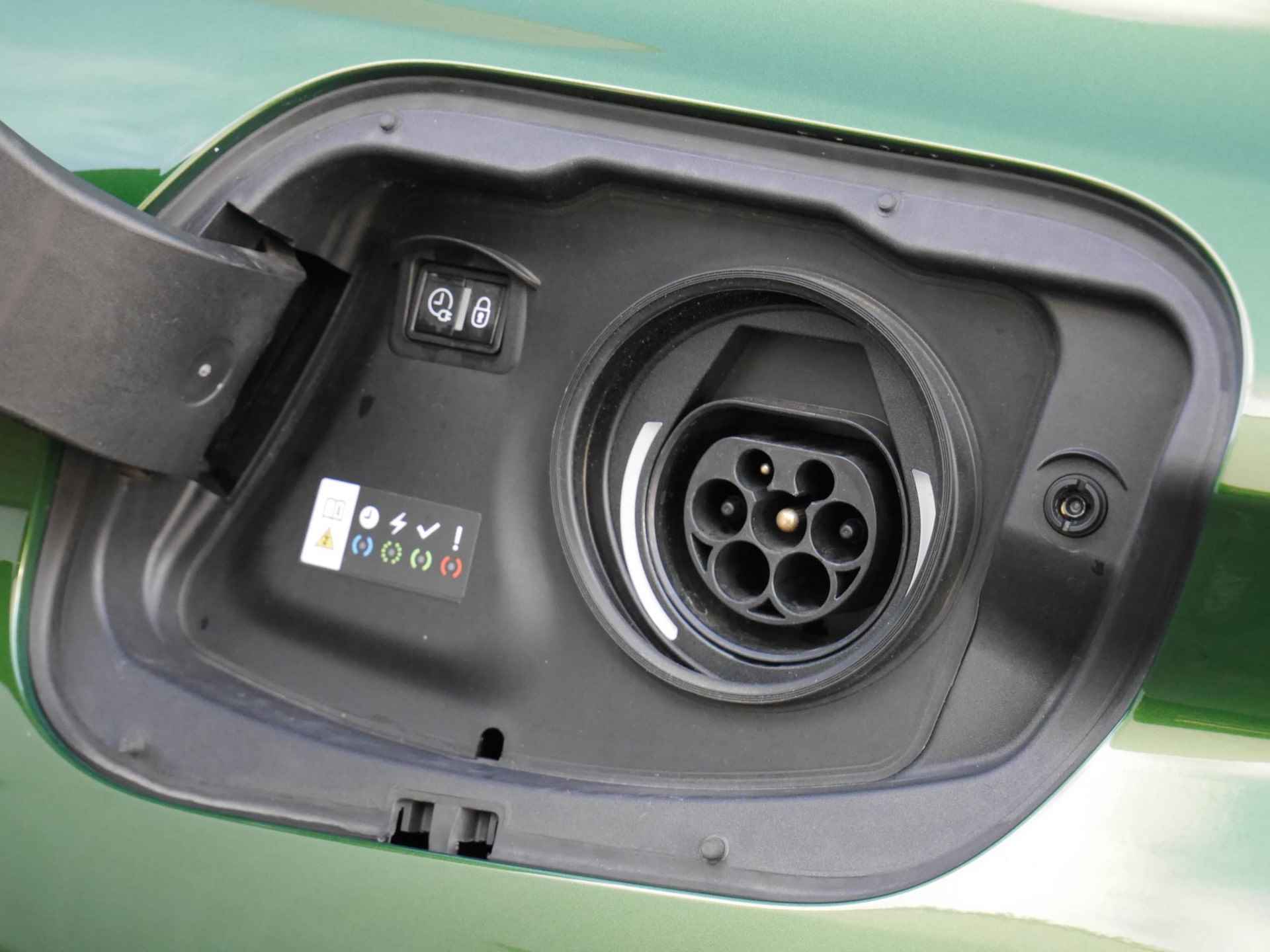 Peugeot 308 1.6 HYbrid 225pk GT | Stoel/Stuurverwarming | Focal Hi-Fi | Voorruitverwarming - 16/53