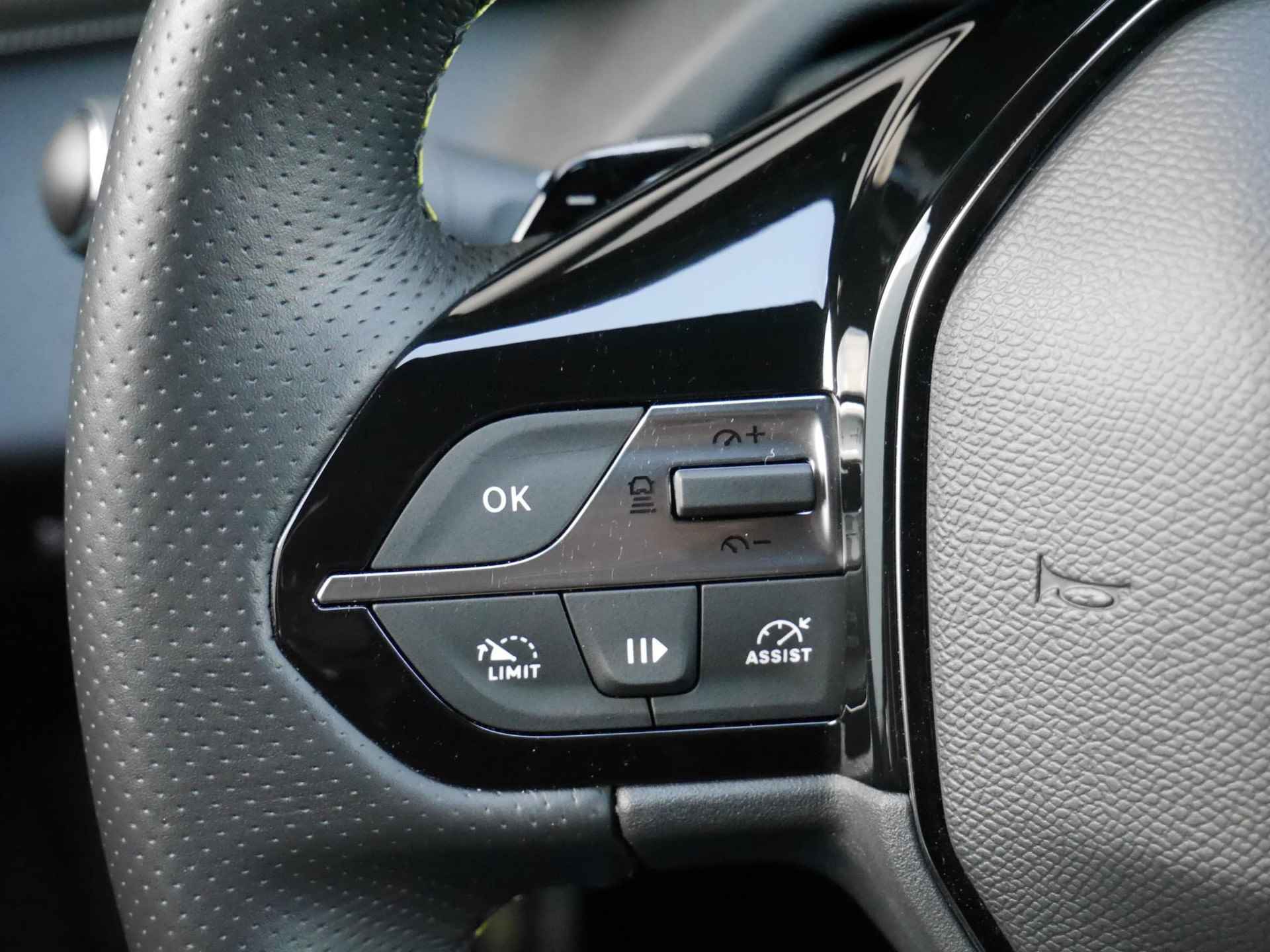 Peugeot 308 1.6 HYbrid 225pk GT | Stoel/Stuurverwarming | Focal Hi-Fi | Voorruitverwarming - 31/53