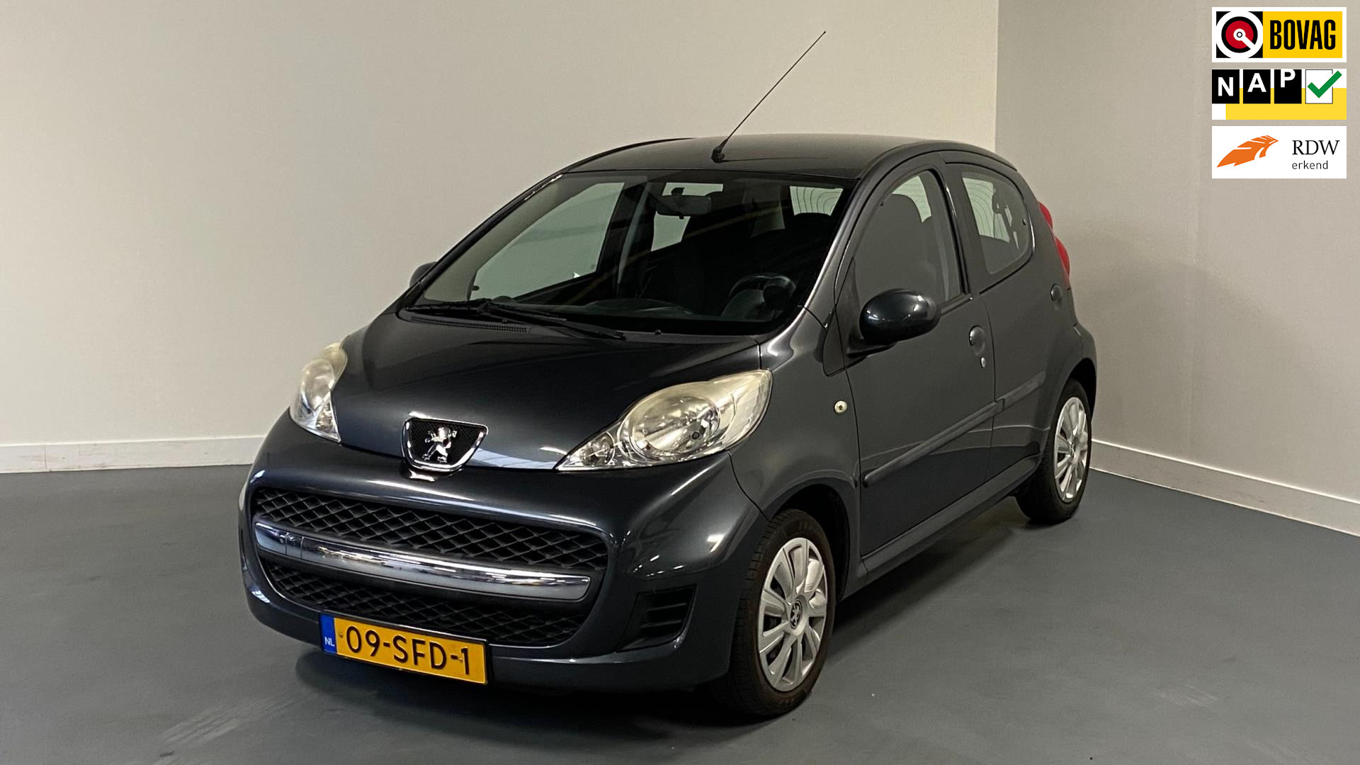 Peugeot 107 1.0-12V XS | AIRCO | NL-AUTO | BOVAG GARANTIE | DEALER OND.|