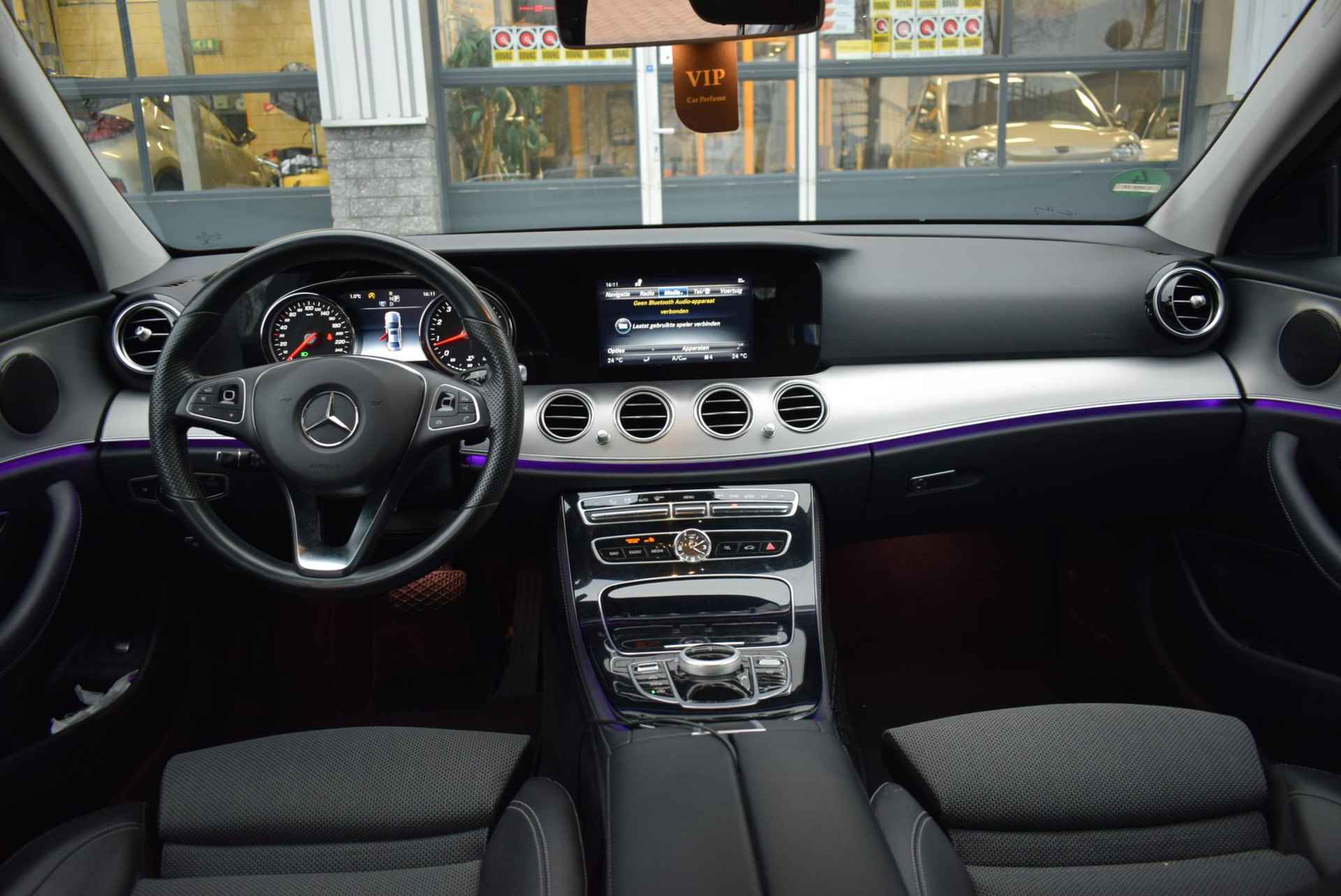 Mercedes-Benz E-klasse 200 Prestige Plus Airco, Navi, Cruise Control, Km117.000!! - 8/21