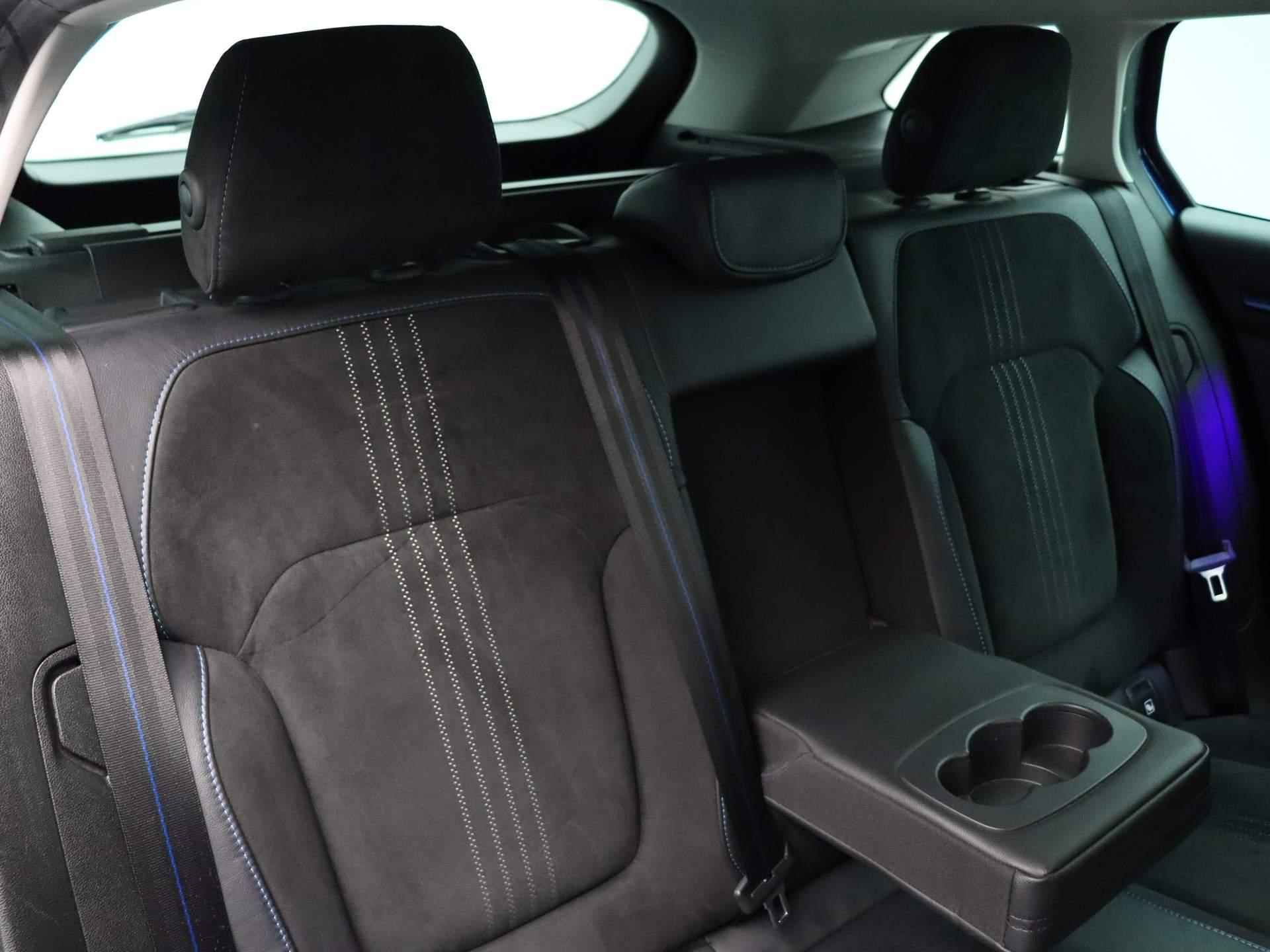 Renault Mégane Estate TCe 140pk GT-Line | Stoelverwarming | Sportstoelen | Dealer onderhouden | BOSE | - 9/56