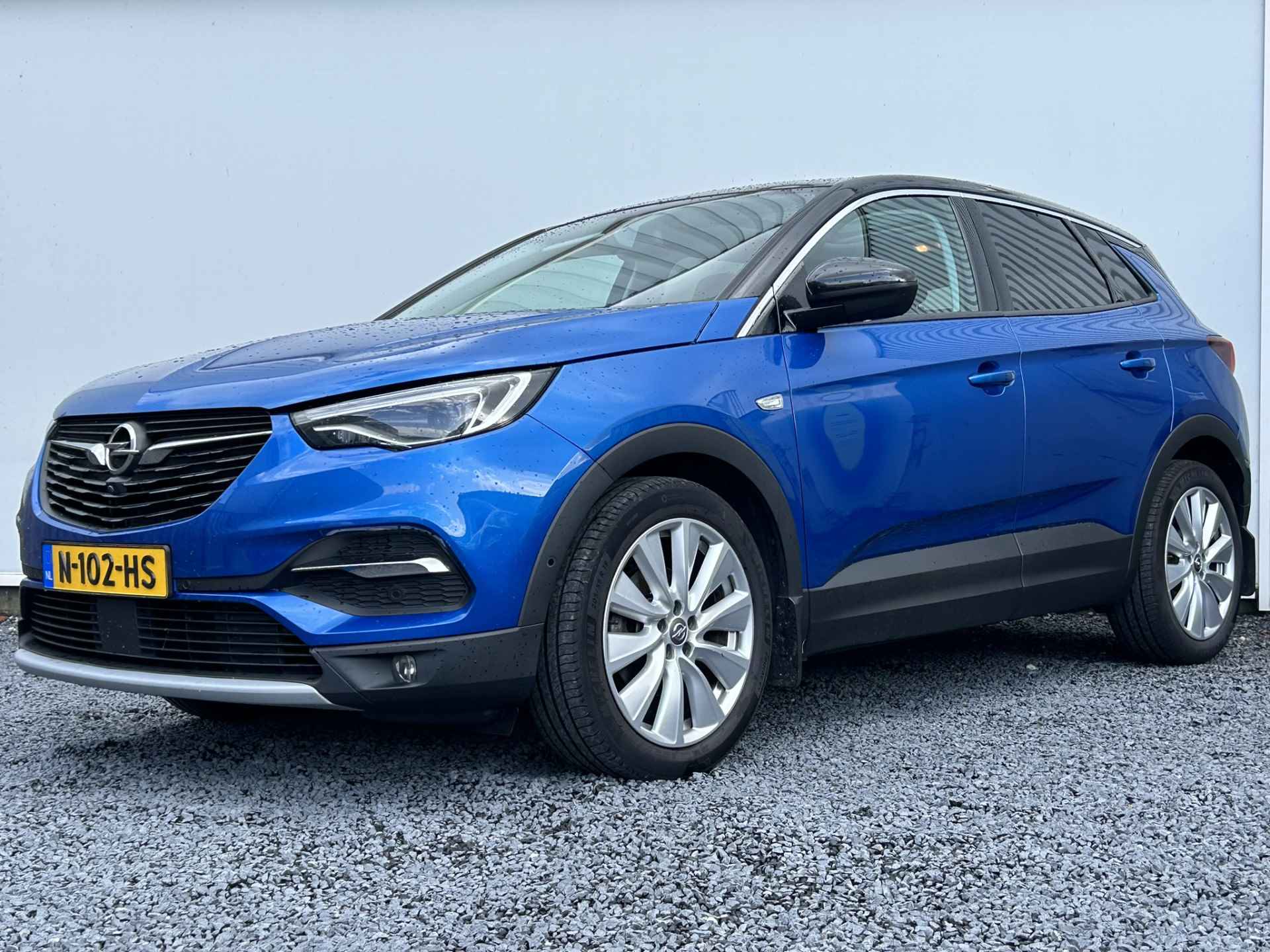 Opel Grandland X 1.6 Turbo 180pk Automaat | TREKHAAK 1600kg | AGR stoelen | Panoramadak | Stoelverwarming vóór en achter | Stuur- en voorruitverw Elektrische achterklep | 19 inch LM velgen | DAB+ radio | Zelfdimmende binnenspiegel | - 2/34