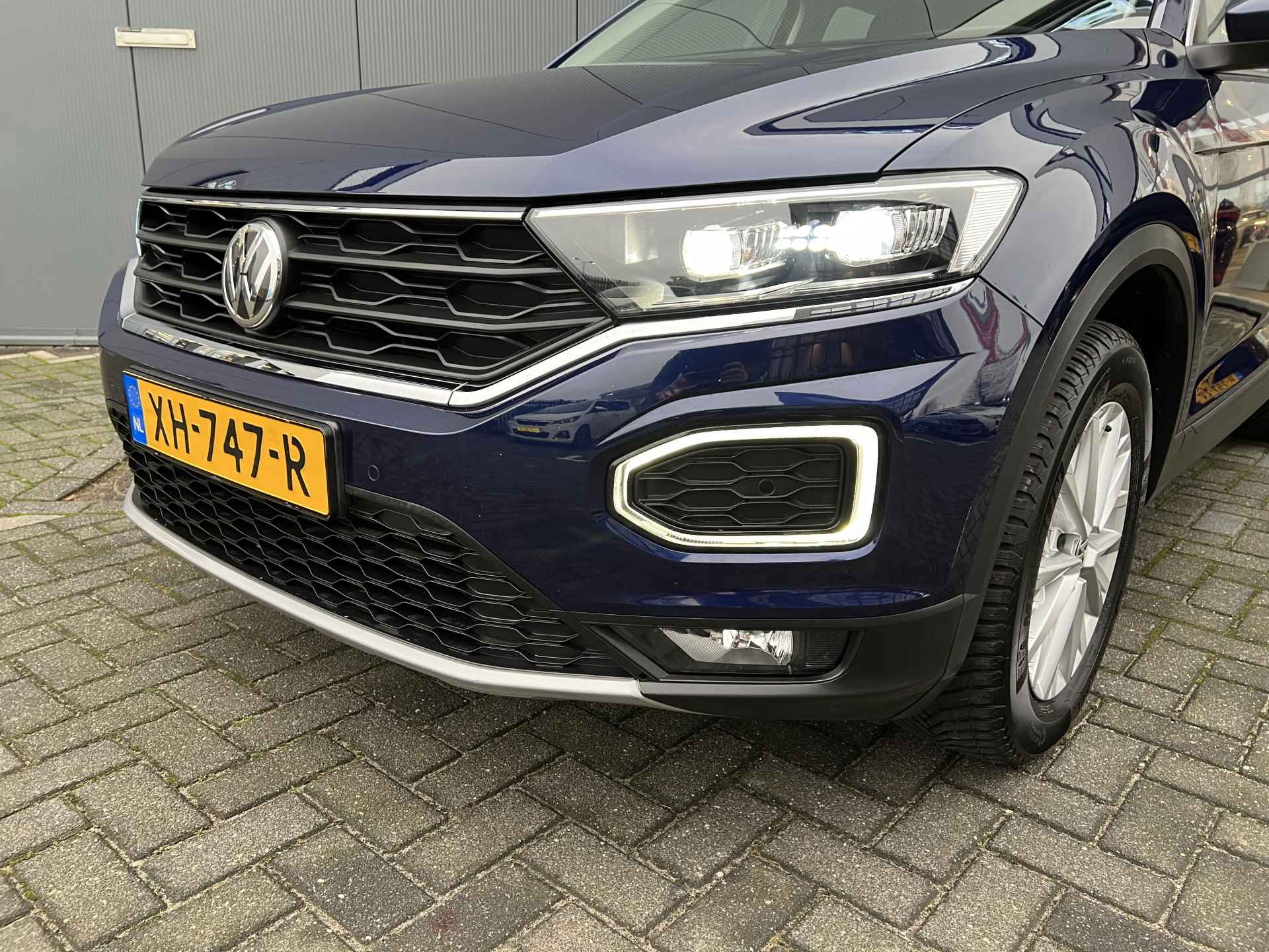 Volkswagen T-Roc 1.0 TSI 115pk Style | Climate controle | Stoelverwarming | Adaptive Cruise controle | Parkeersensoren voor en achter | LED kopla - 9/27