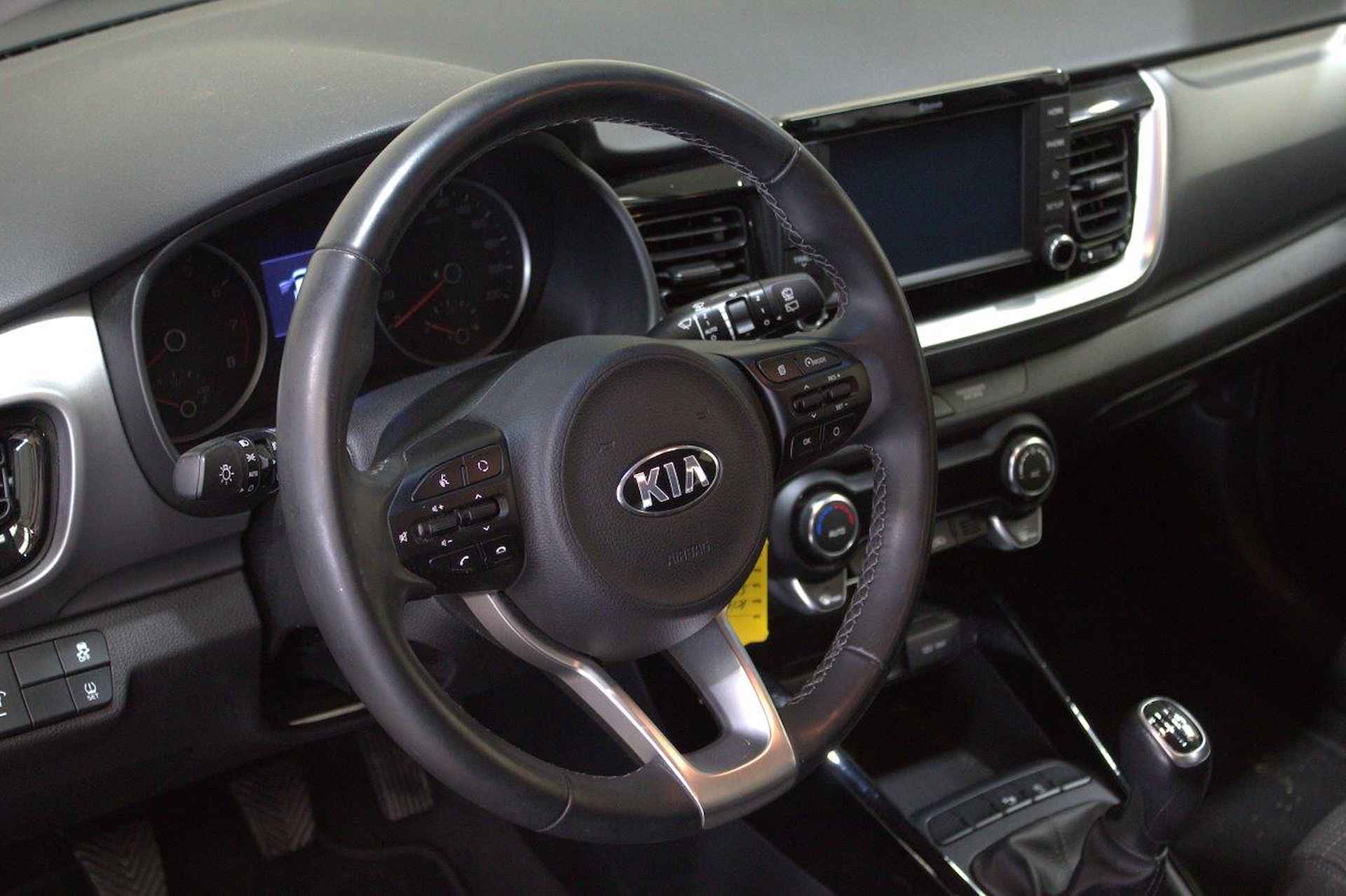 Kia Stonic 1.4 ISG 100pk Style - 10/30