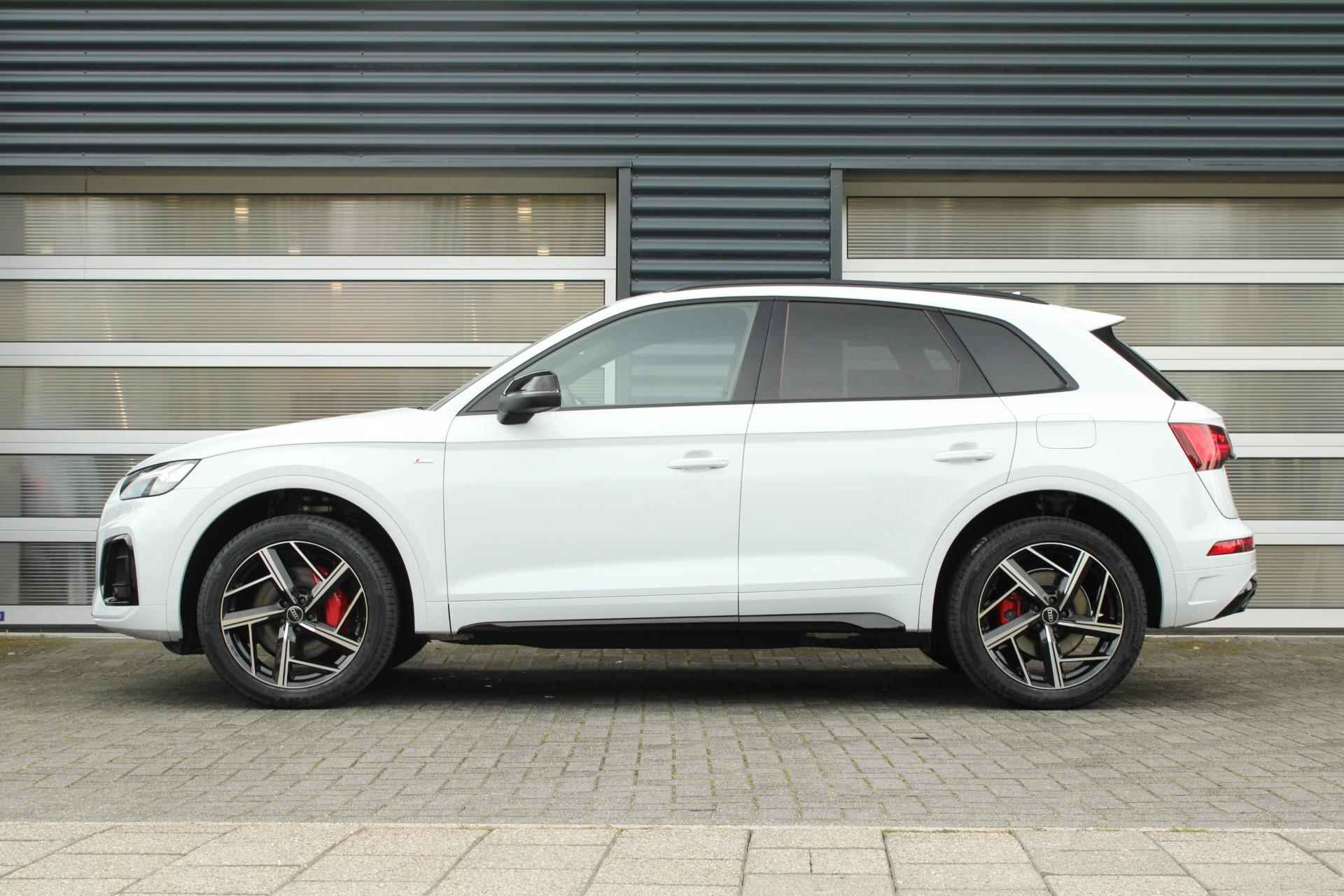 Audi Q5 55 TFSI e 367pk S edition | Panoramadak | Sportstoelen | Matrix LED | Apple Carplay/Android Auto | S-Line | NFC Lader - 12/68