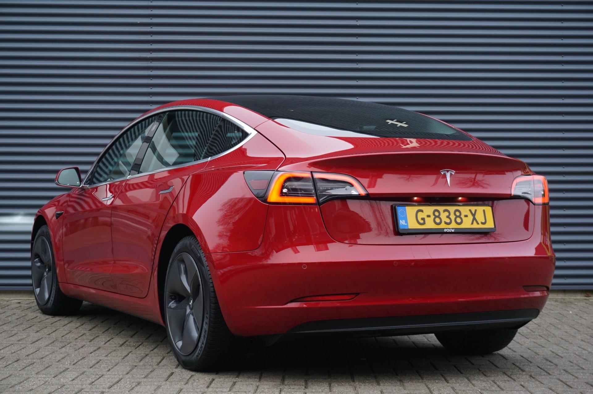 Tesla Model 3 350pk Long Range AWD 75 kWh | Stoelverwarming Voor & Achter | Achteruitrijcamera | FSD Mogelijkheid - 11/31