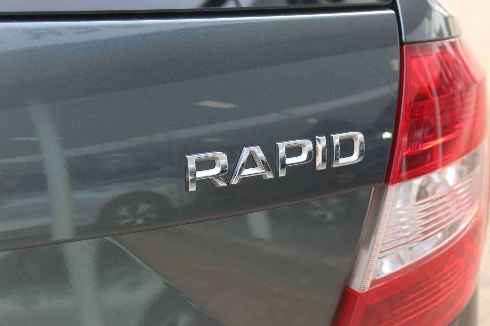 Škoda Rapid Spaceback 1.2 TSI Greentech JOY , Automaat, Unieke auto Climate control , cruise control , Navigatie, Bluetooth , Trekhaak LM velgen , Parkeer sensoren v+a - 28/41