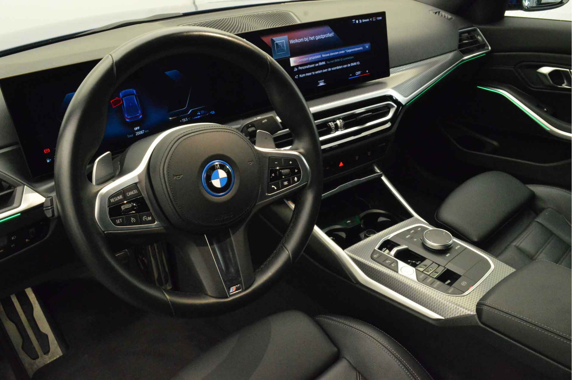 BMW 3-serie 320e High Executive M Sport Automaat / Sportstoelen / Stoelverwarming / Adaptief M Onderstel / Cruise Control / Adaptieve LED / Live Cockpit Plus / Driving Assistant - 8/22