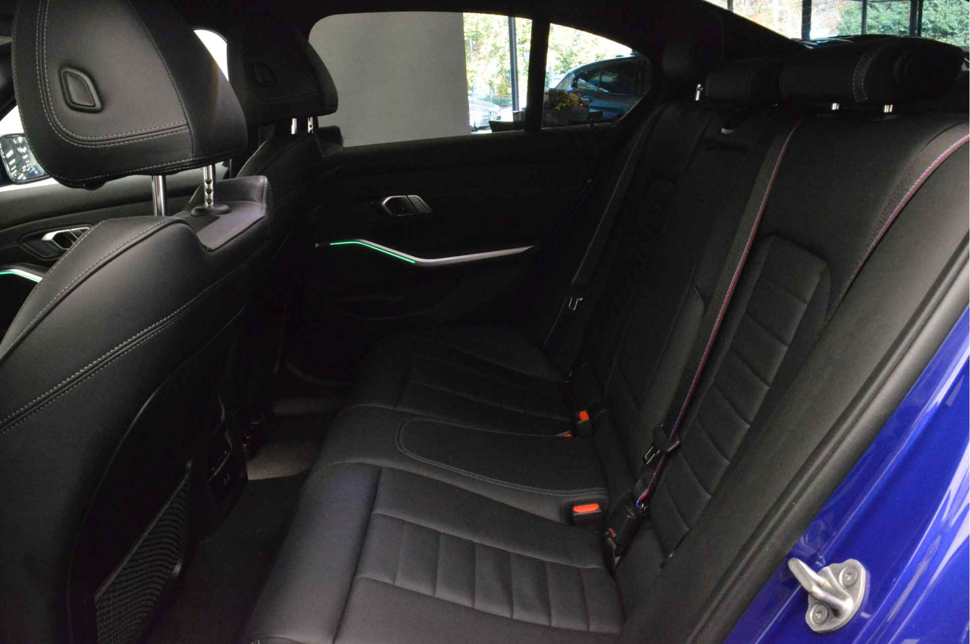 BMW 3-serie 320e High Executive M Sport Automaat / Sportstoelen / Stoelverwarming / Adaptief M Onderstel / Cruise Control / Adaptieve LED / Live Cockpit Plus / Driving Assistant - 20/22