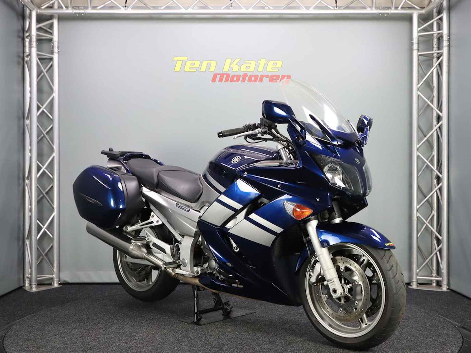 Yamaha FJR 1300 ABS - 2/13