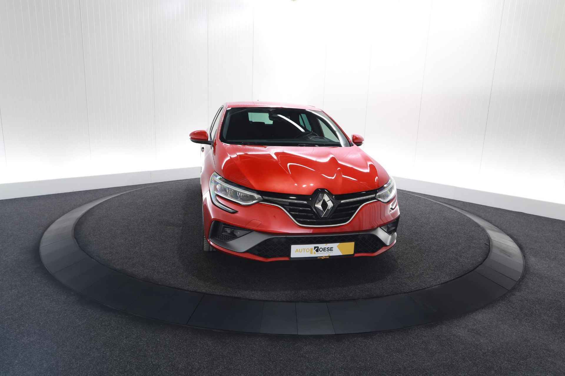 Renault Mégane 1.6 Plug-In Hybrid 160 R.S. Line | Camera | Head-Up Display | Dodehoekdetectie | 9.3 Inch Groot Scherm - 88/92