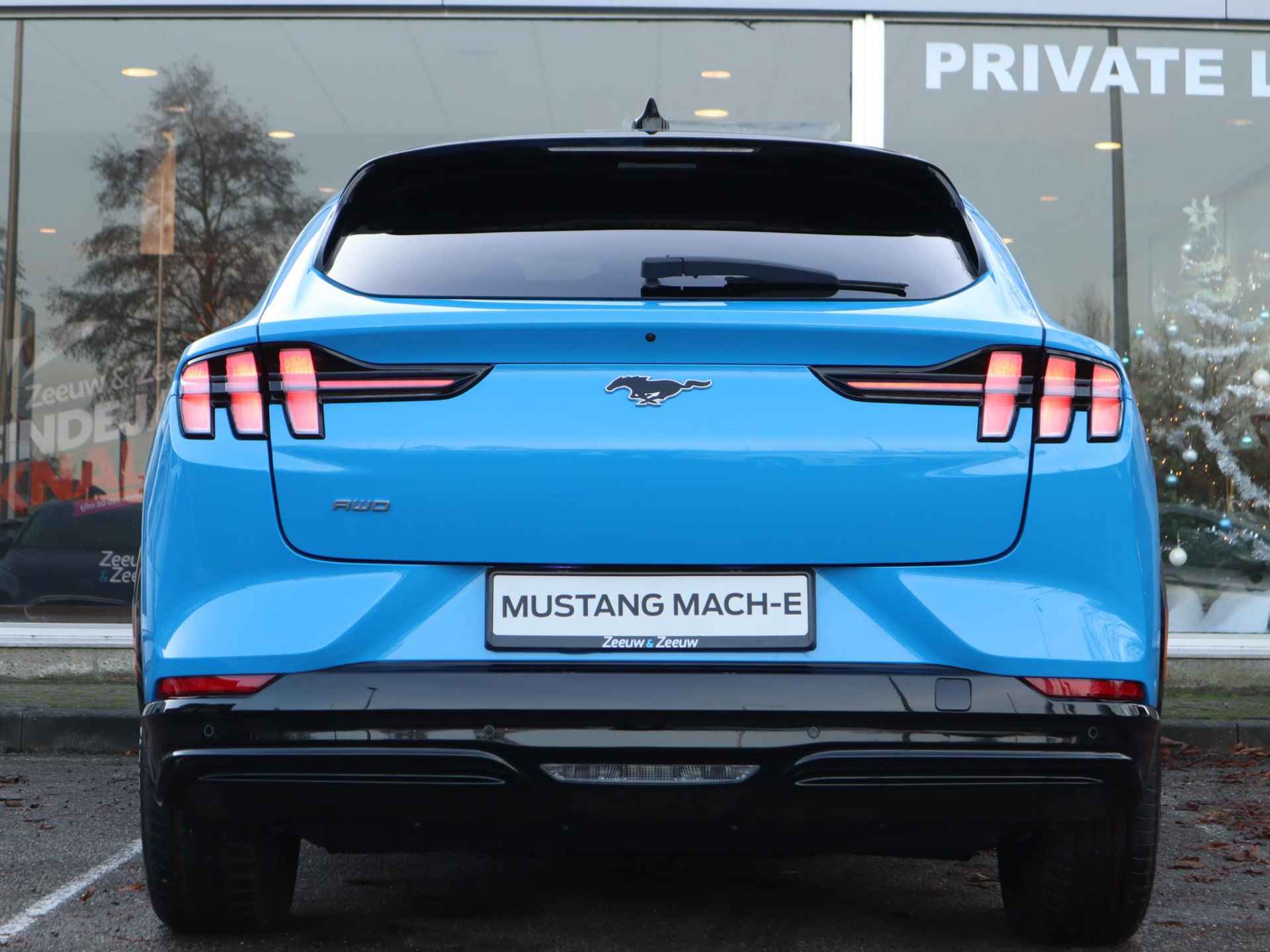 Ford Mustang Mach-E 98kWh AWD Premium | 19" Lichtmetalen velgen | B&O Premium Audio | Led verlichting | 360° Camera | Dodehoek detectie | Panorama dak | Lederen bekleding | El. verstelbare voorstoelen | - 13/58