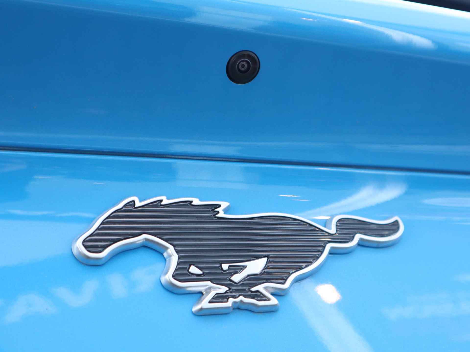Ford Mustang Mach-E 98kWh AWD Premium | 19" Lichtmetalen velgen | B&O Premium Audio | Led verlichting | 360° Camera | Dodehoek detectie | Panorama dak | Lederen bekleding | El. verstelbare voorstoelen | - 15/58