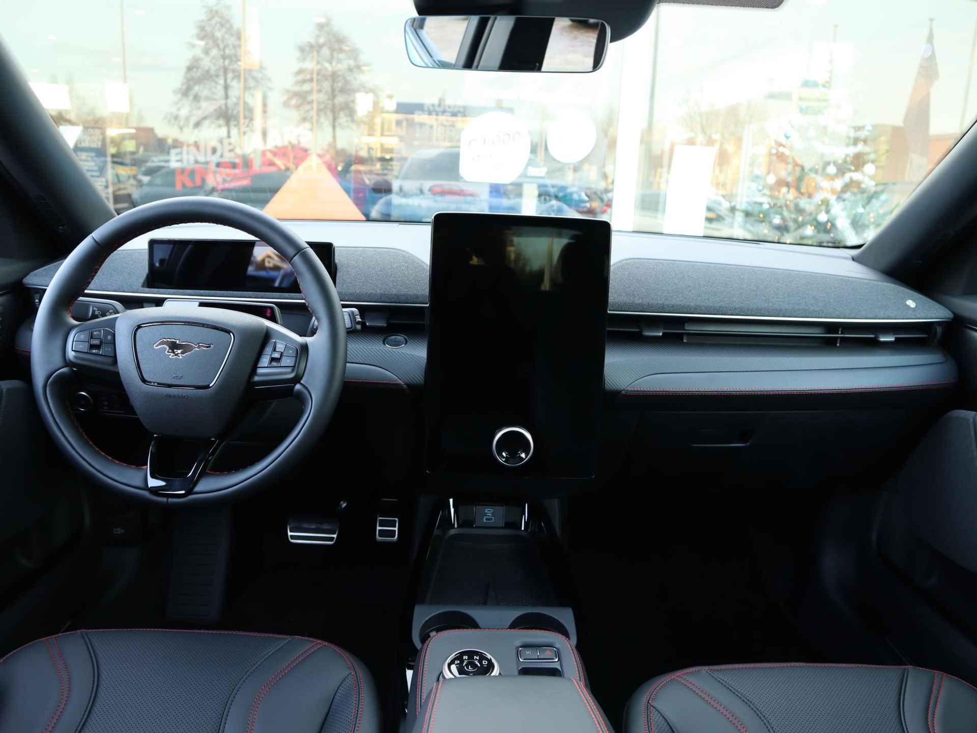 Ford Mustang Mach-E 98kWh AWD Premium | 19" Lichtmetalen velgen | B&O Premium Audio | Led verlichting | 360° Camera | Dodehoek detectie | Panorama dak | Lederen bekleding | El. verstelbare voorstoelen | - 31/58