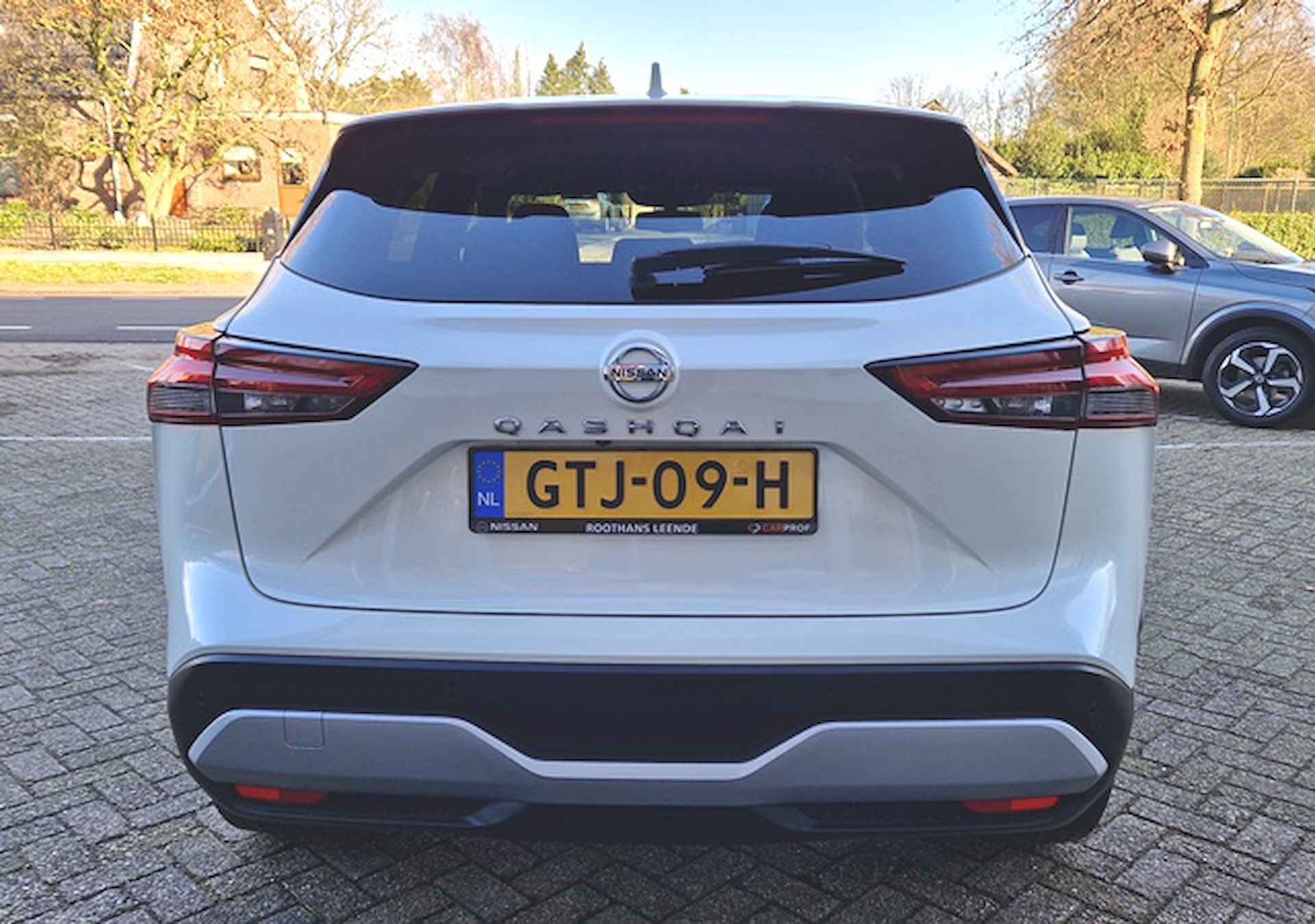 NISSAN Qashqai 1.3 158PK DIG-Turbo Mild-Hybrid  X-Tronic A/T N-Connecta - Headup Display - Cold Pack & 18" - 3/18