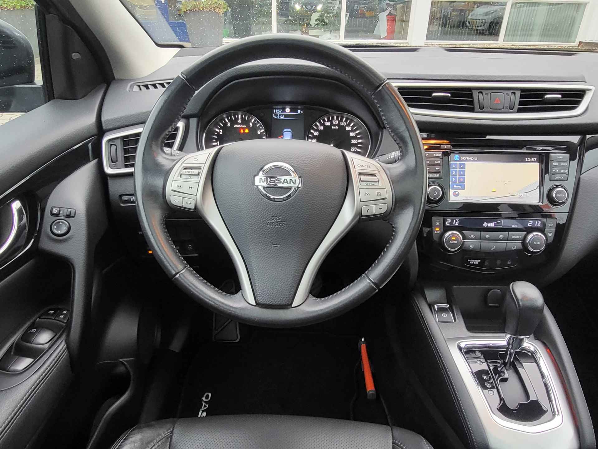 Nissan QASHQAI 1.2 Tekna Automaat, Panoramadak, Trekhaak, Rijklaar met beurt & garantie! - 11/29