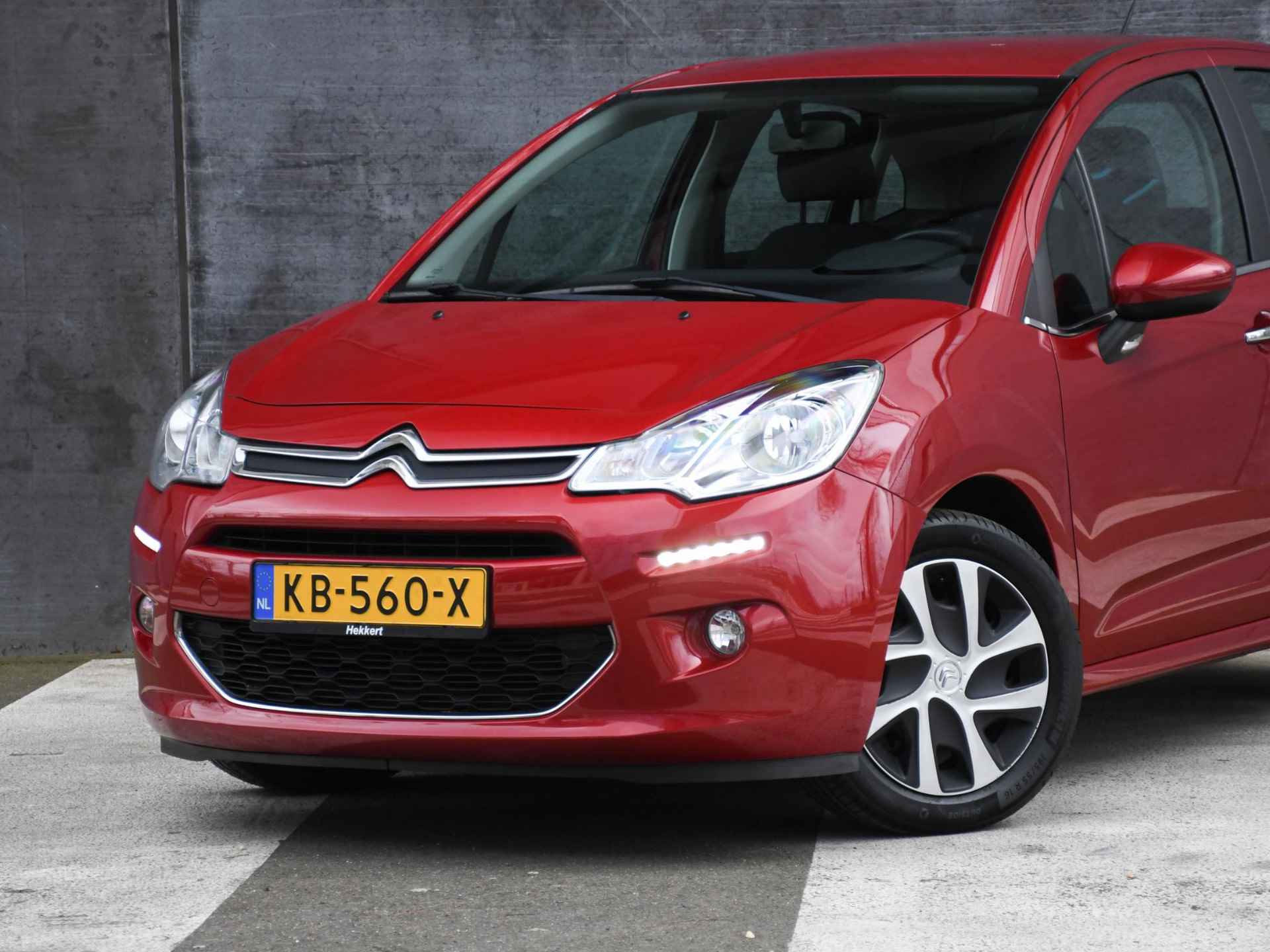 Citroen C3 Selection 1.2 PureTech 82pk TREKHAAK | CRUISE | NAVI | CLIMA | 12MND GARANTIE - 2/25