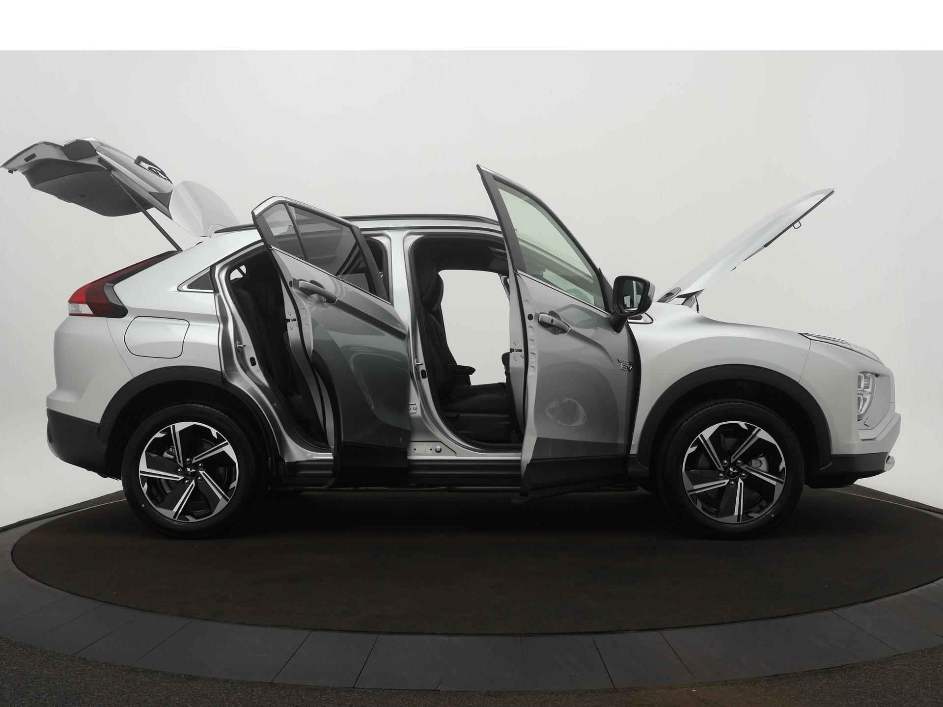 Mitsubishi Eclipse Cross 2.4 PHEV Intense+ - 28/31