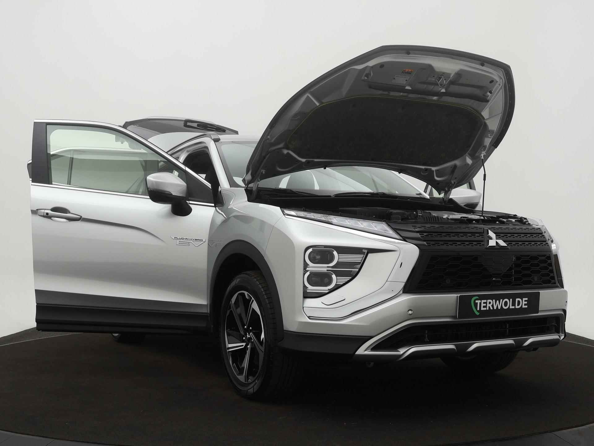 Mitsubishi Eclipse Cross 2.4 PHEV Intense+ - 29/31