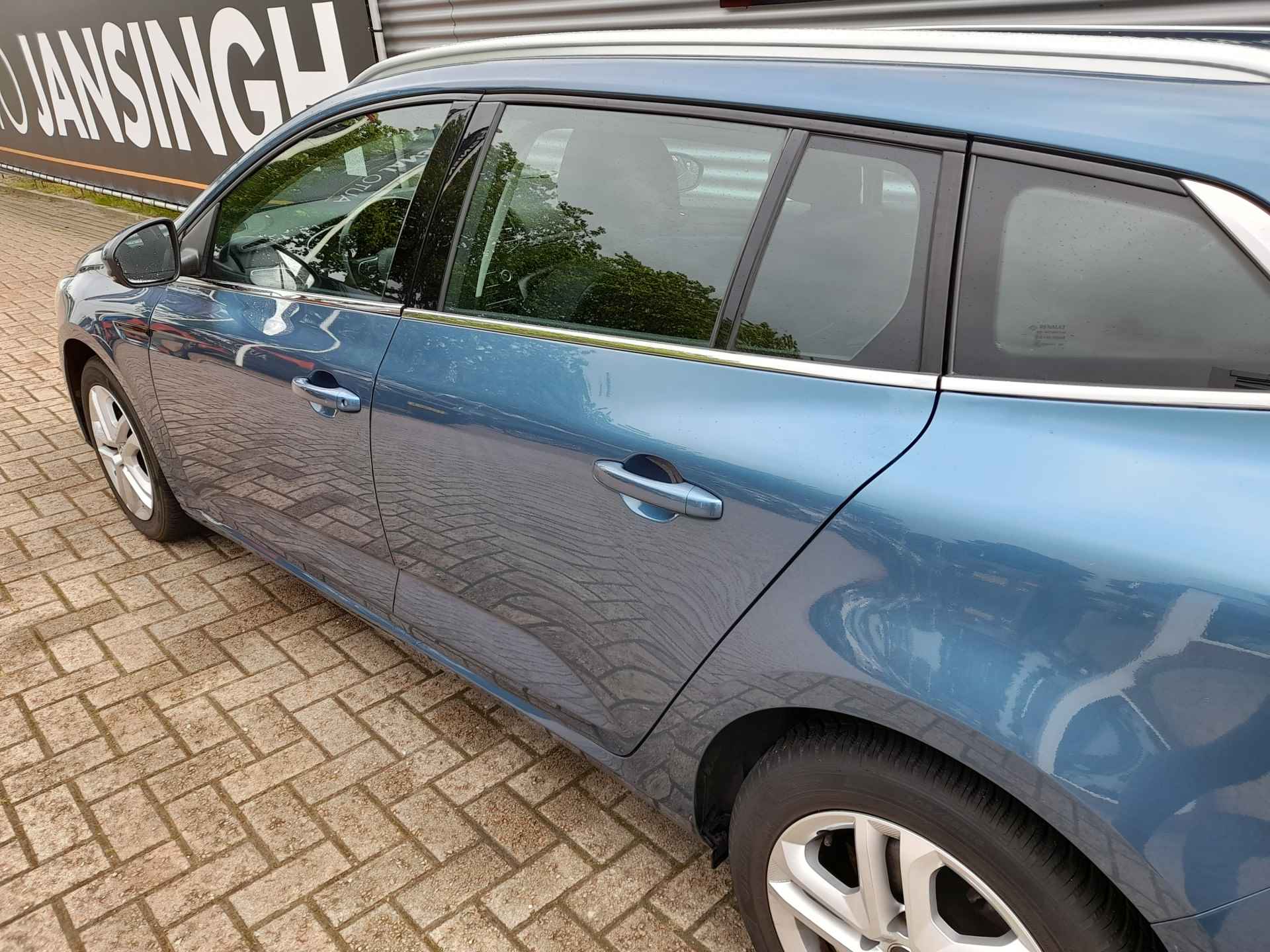 Renault Mégane Estate 1.2 TCe Zen met 1700 kg trekgewicht!! | Clima | Cruise control | Navigatie | LM Velgen | LED | DAB | RIJKLAARPRIJS INCL 12 MAANDEN GARANTIE EN BEURT - 4/19