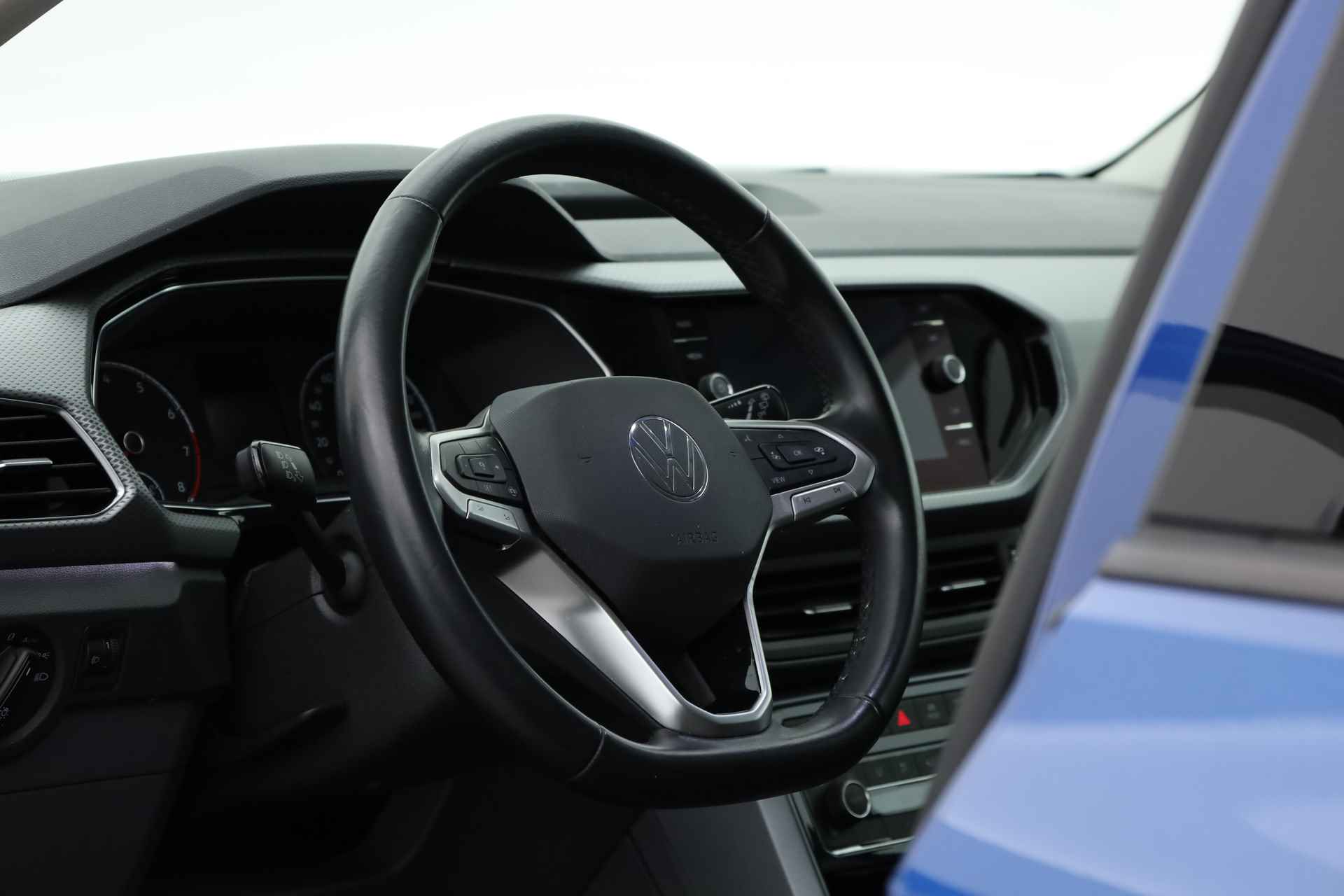 Volkswagen T-Cross 1.5 TSI 150pk DSG | Navi | Adapt. Cruise | PDC | Apple CarPlay | Trekhaak | Stoelverw. - 4/31