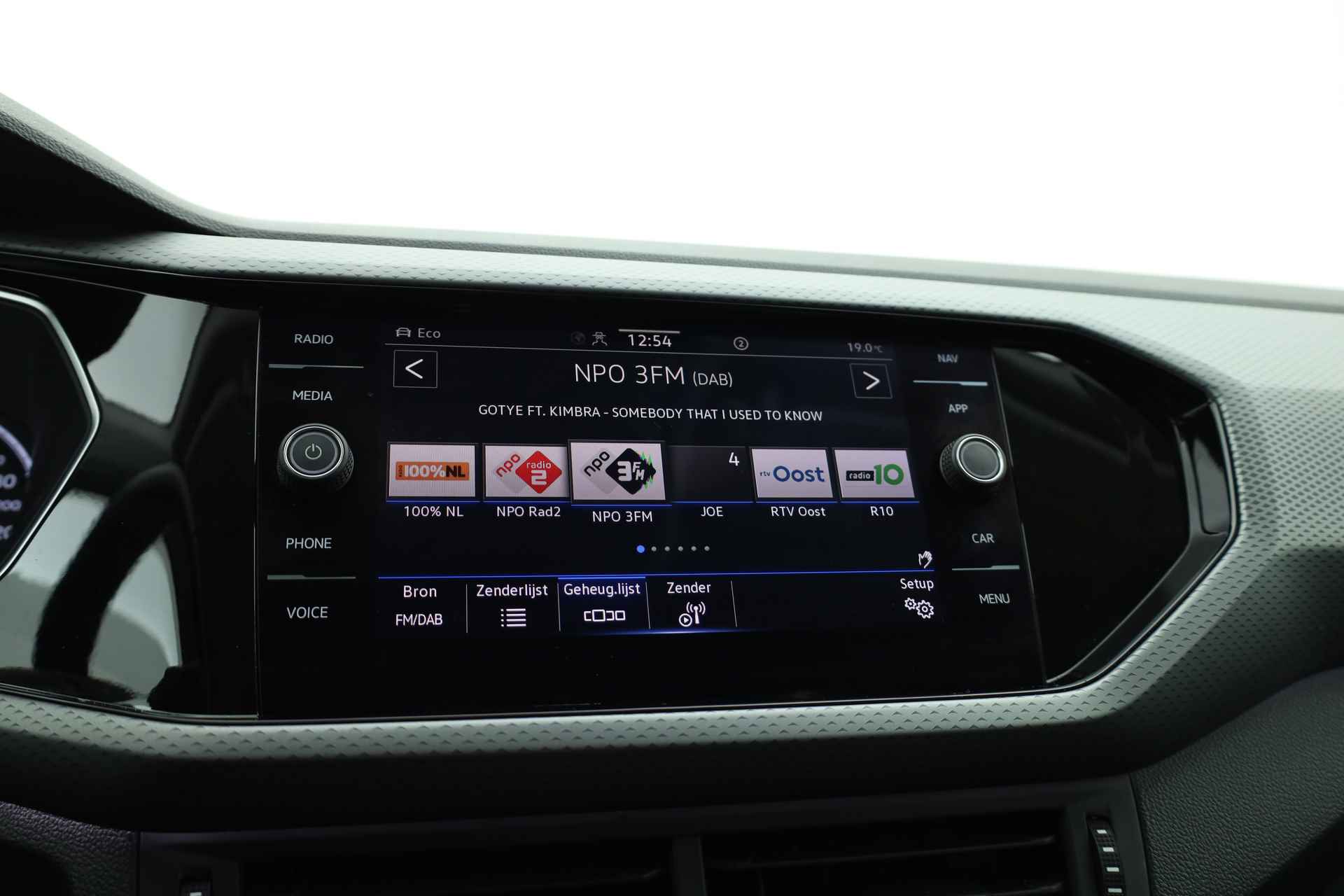 Volkswagen T-Cross 1.5 TSI 150pk DSG | Navi | Adapt. Cruise | PDC | Apple CarPlay | Trekhaak | Stoelverw. - 13/31