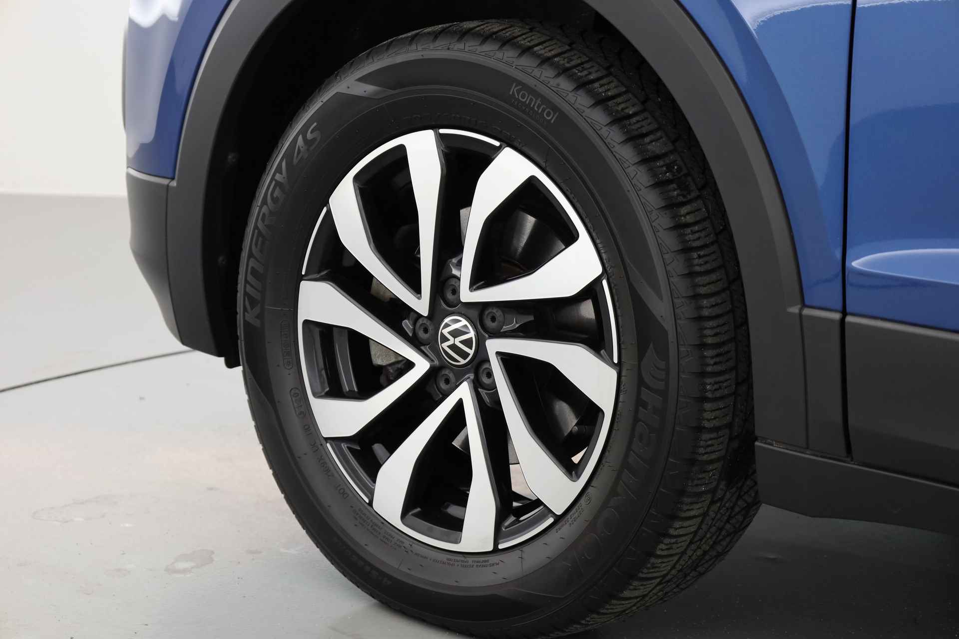 Volkswagen T-Cross 1.5 TSI 150pk DSG | Navi | Adapt. Cruise | PDC | Apple CarPlay | Trekhaak | Stoelverw. - 28/31