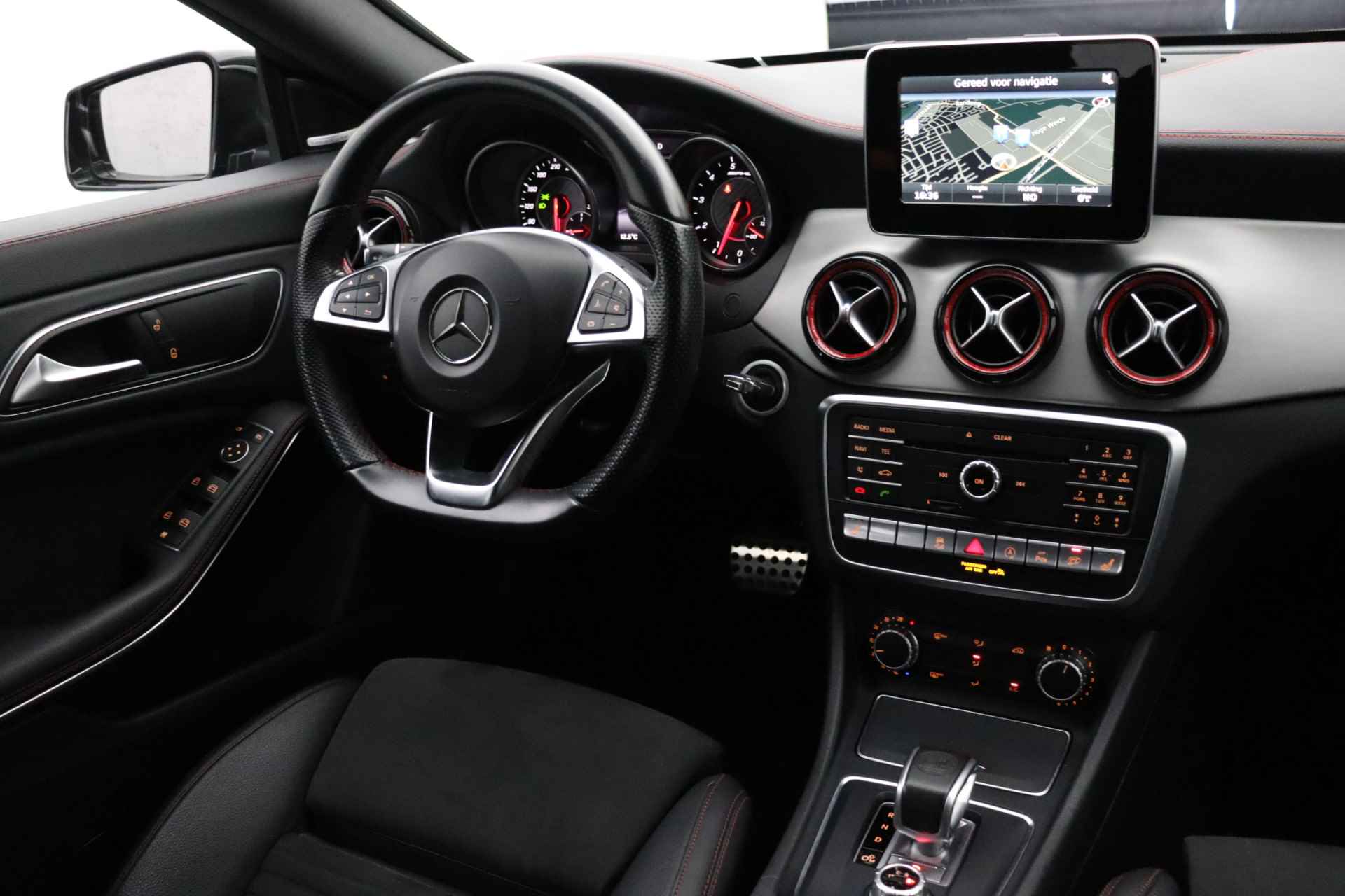 Mercedes-Benz CLA-Klasse Shooting Brake 45 AMG 4MATIC | Dealeronderhouden | Harman Kardon | Leder/alcantara | Navigatie - 18/32