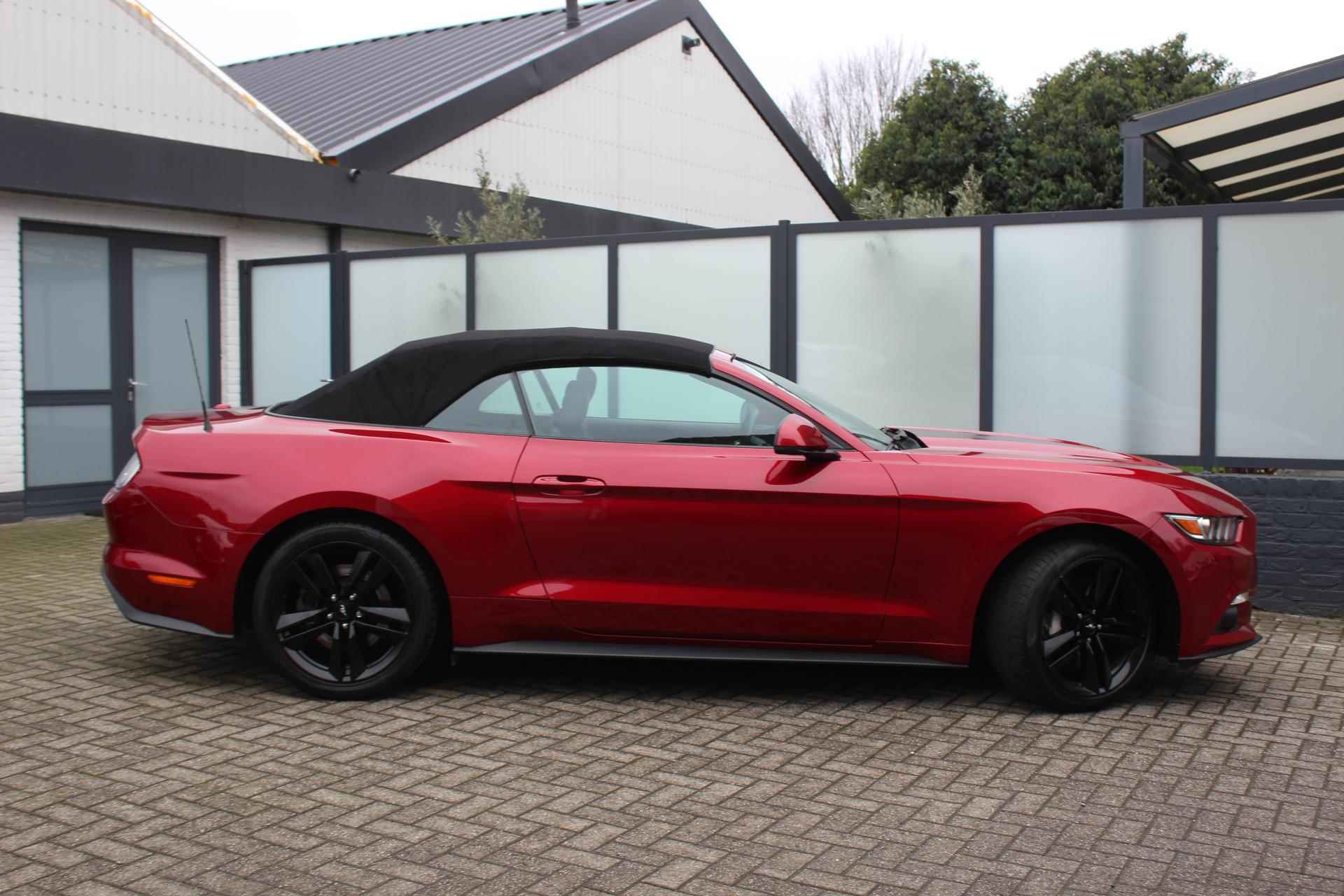 Ford Mustang Convertible 2.3 EcoBoost Custom Pack, Windscherm, Geheel compleet! - 2/50