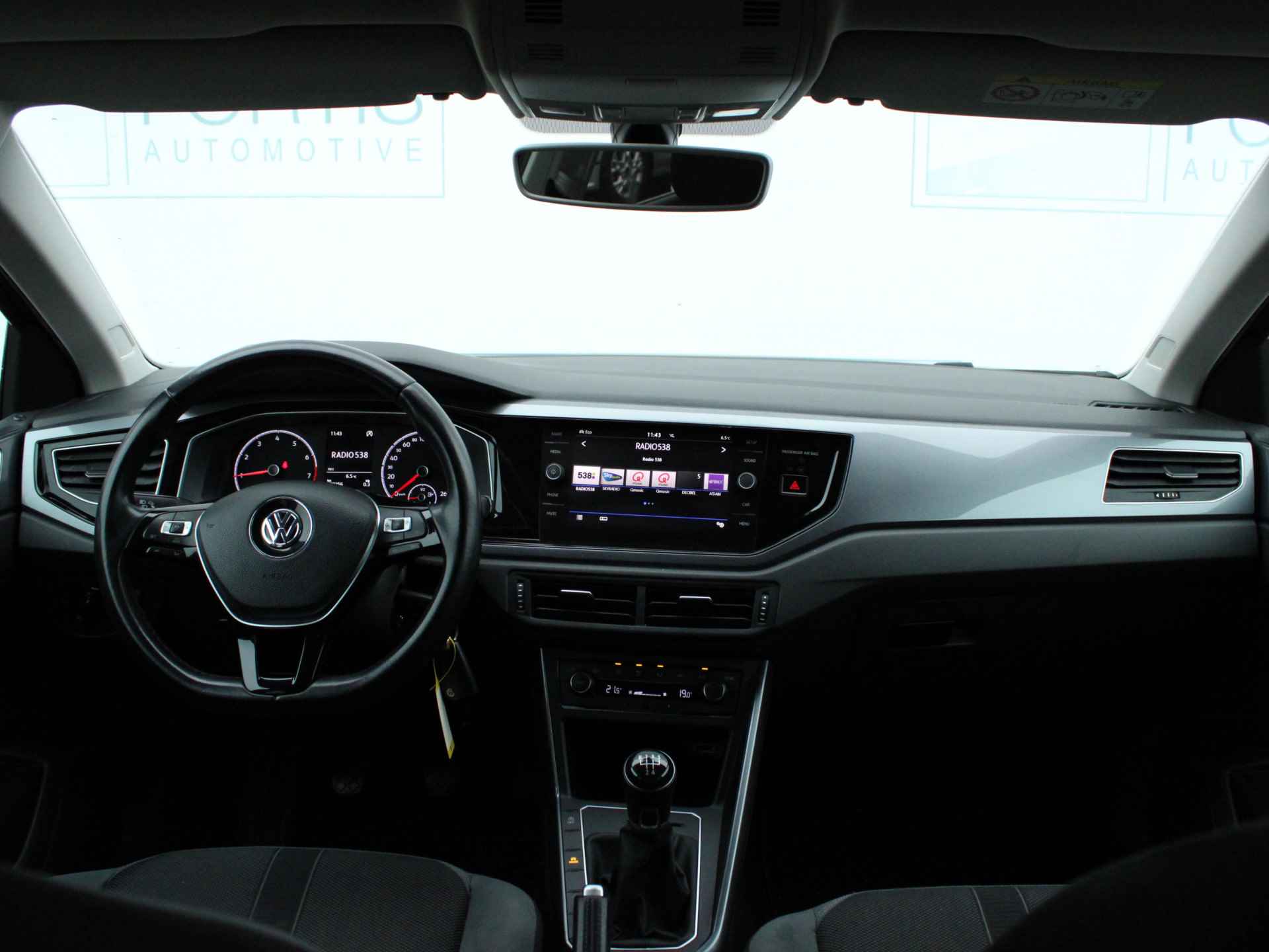 Volkswagen Polo 1.0 TSI Highline NL AUTO | DEALER ONDERHOUDEN | VELGEN | CARPLAY | ECC | - 5/22