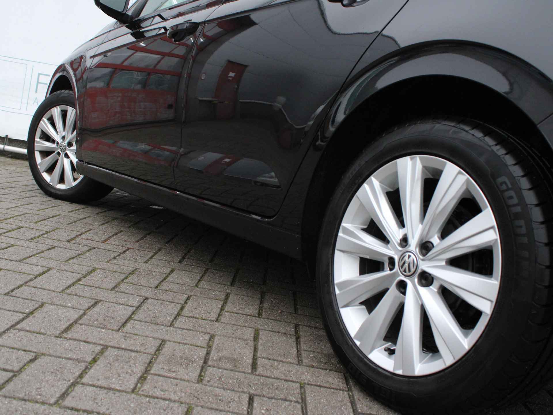 Volkswagen Polo 1.0 TSI Highline NL AUTO | DEALER ONDERHOUDEN | VELGEN | CARPLAY | ECC | - 9/22