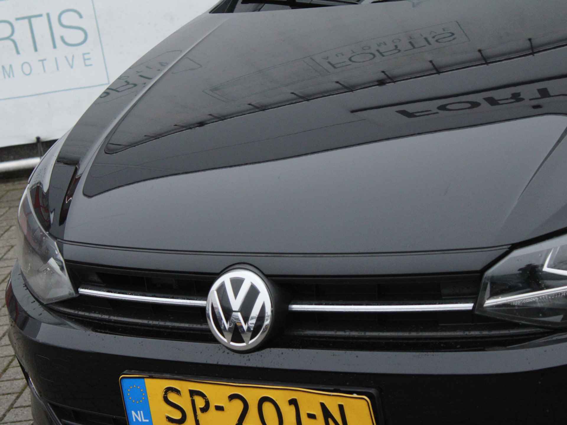 Volkswagen Polo 1.0 TSI Highline NL AUTO | DEALER ONDERHOUDEN | VELGEN | CARPLAY | ECC | - 15/22